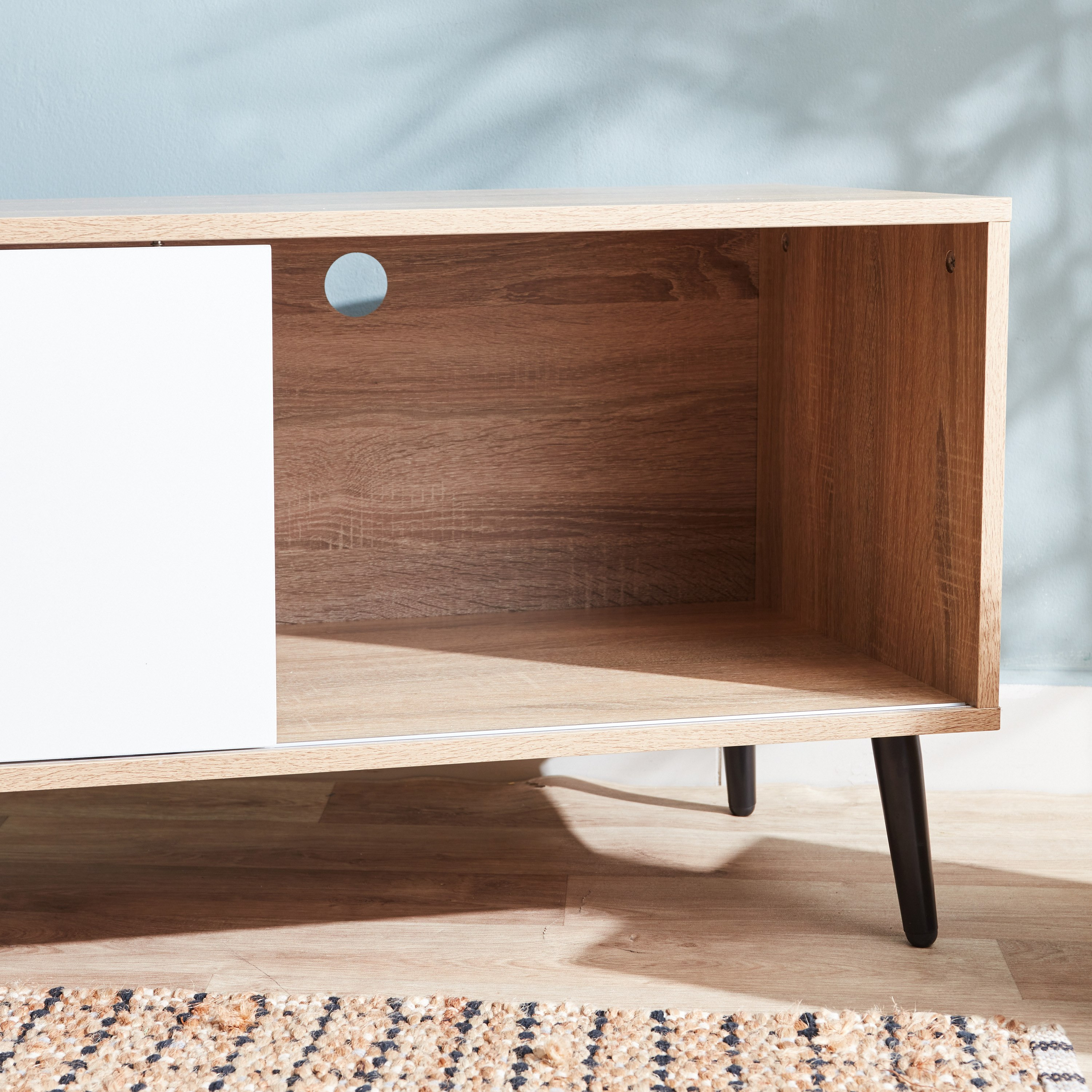 وحدة تلفاز منخفضة للأجهزة حتى 55 بوصة بباب قابل للانعكاس من بون-hbxlivingroom-mediaunitsandstorage-tvunits-image-6