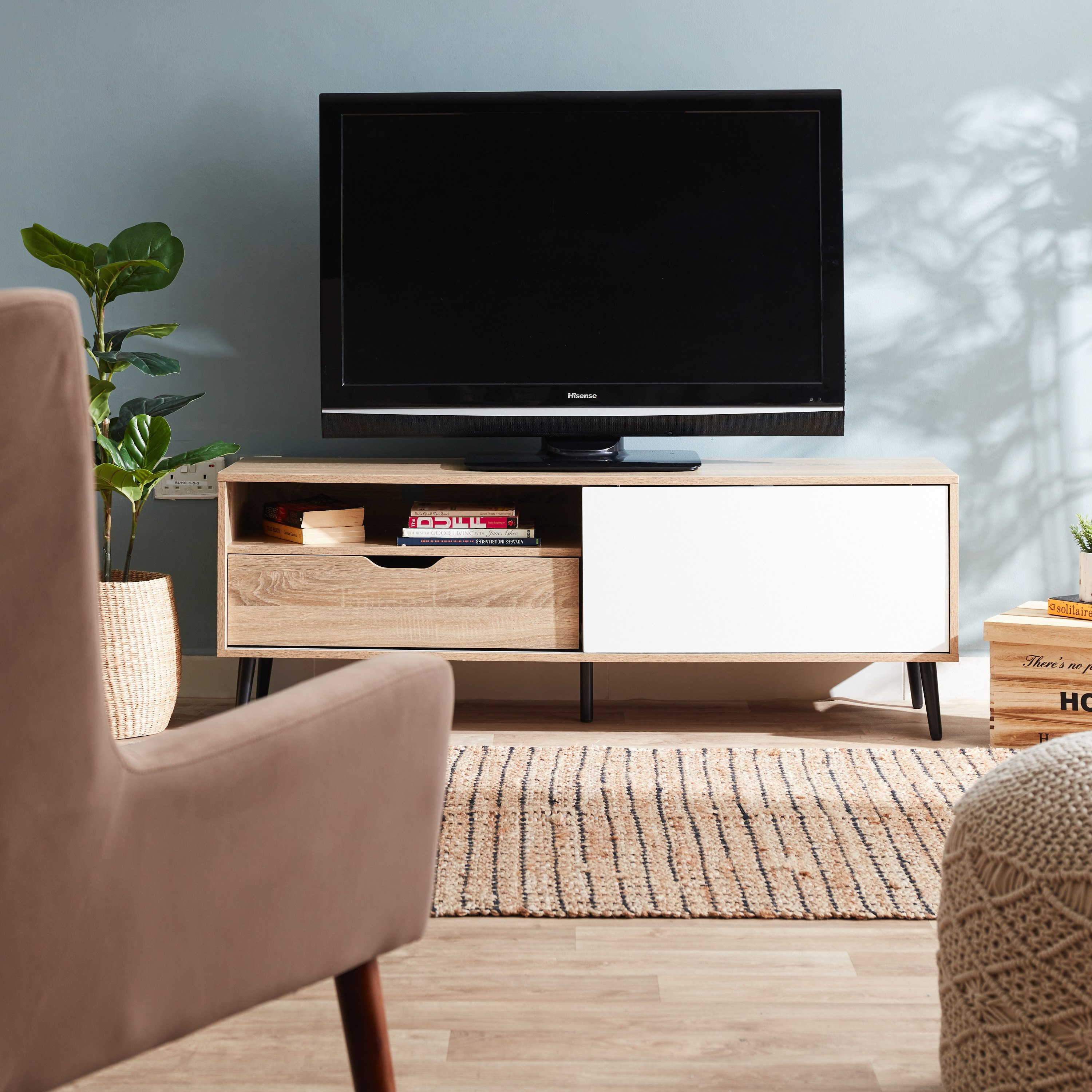 وحدة تلفاز منخفضة للأجهزة حتى 55 بوصة بباب قابل للانعكاس من بون-hbxlivingroom-mediaunitsandstorage-tvunits-image-8