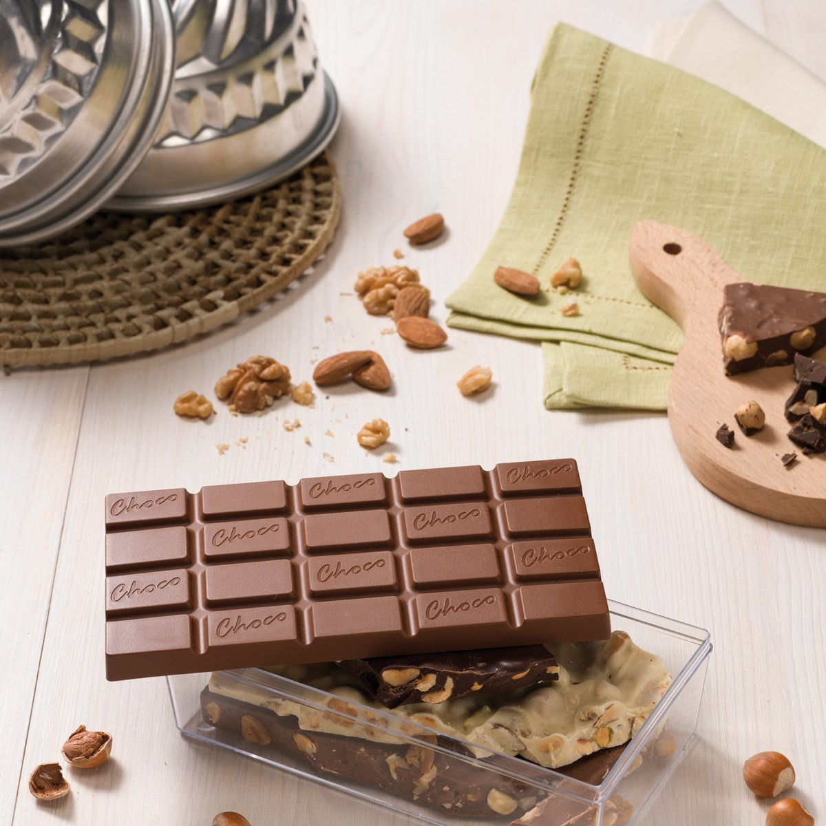 حاوية شوكولاتة من سنيبس - 1 لتر-hbxhomeware-hbxkitchen-image-1