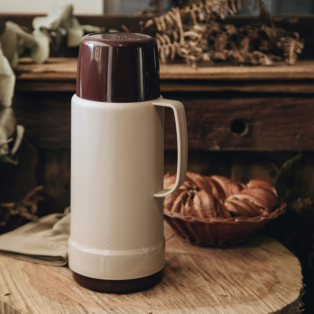 قارورة قهوة بارزة الملمس من انفيكتا موساك - 1 مل-hbxhomeware-hbxkitchen-image-1