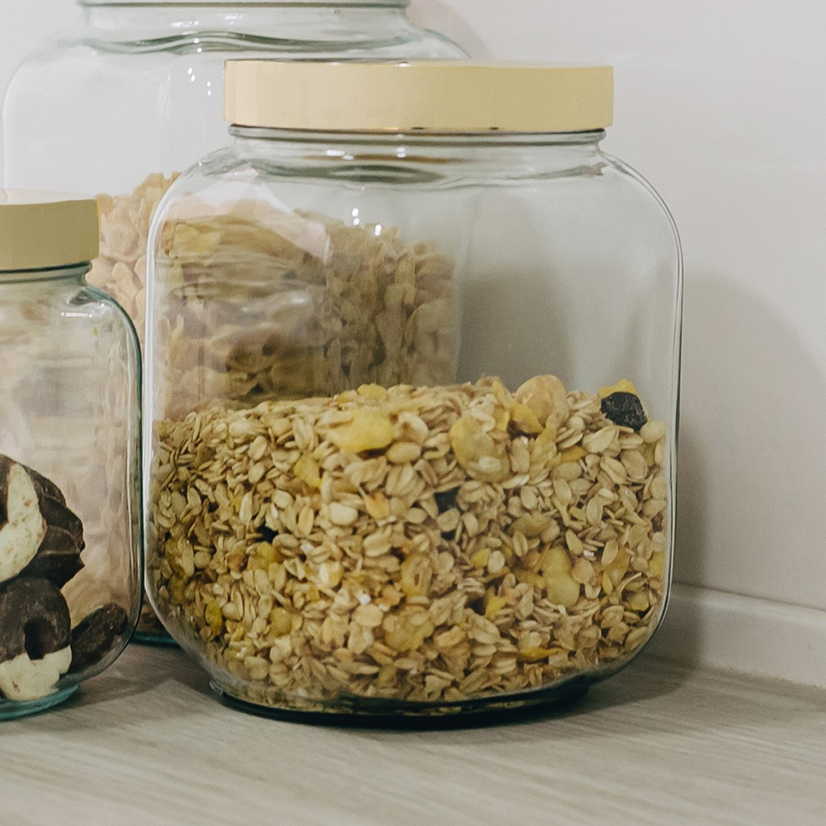 جرة زجاجية بغطاء معدني من إنفيكتا - 1.3 لتر-hbxhomeware-hbxkitchen-image-4
