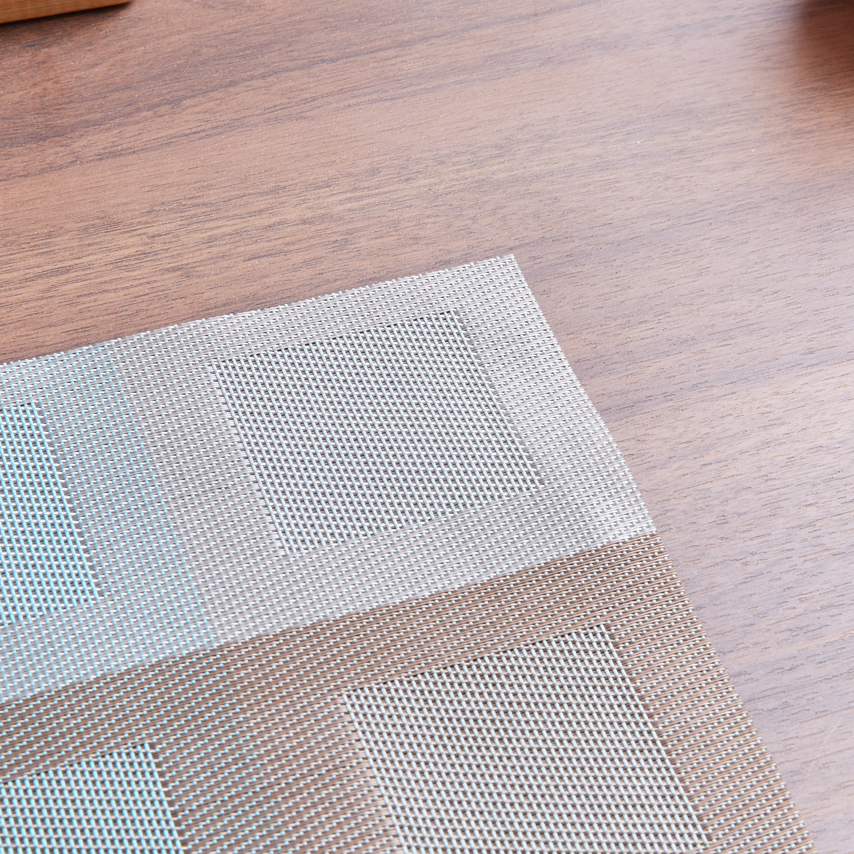 لبادة صحون منسوجة هوم فينيل - 45x30 سم-hbxdecorandfurnishings-homefurnishings-tablelinens-image-2