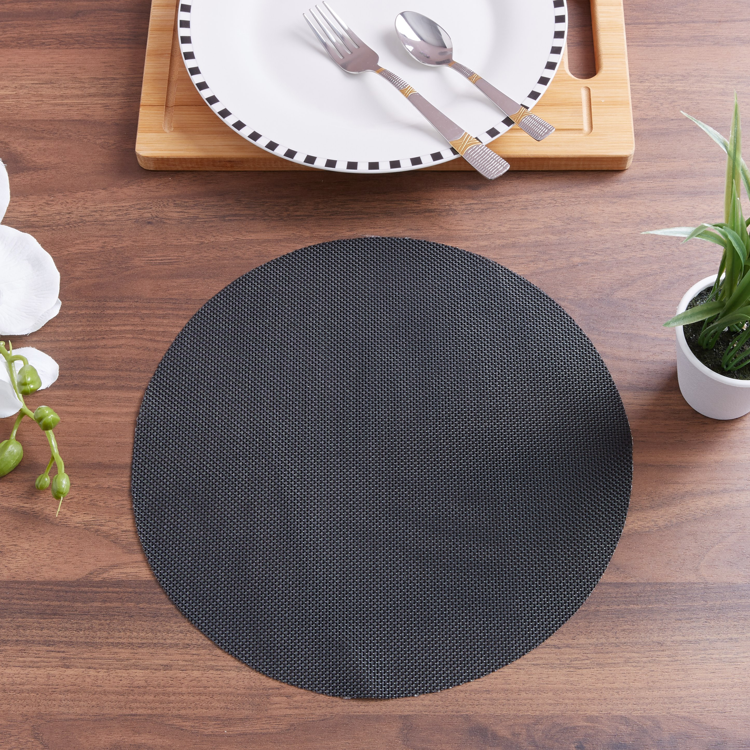 لبادة صحون مستديرة غير منسوجة من هوم-hbxdecorandfurnishings-homefurnishings-tablelinens-image-3