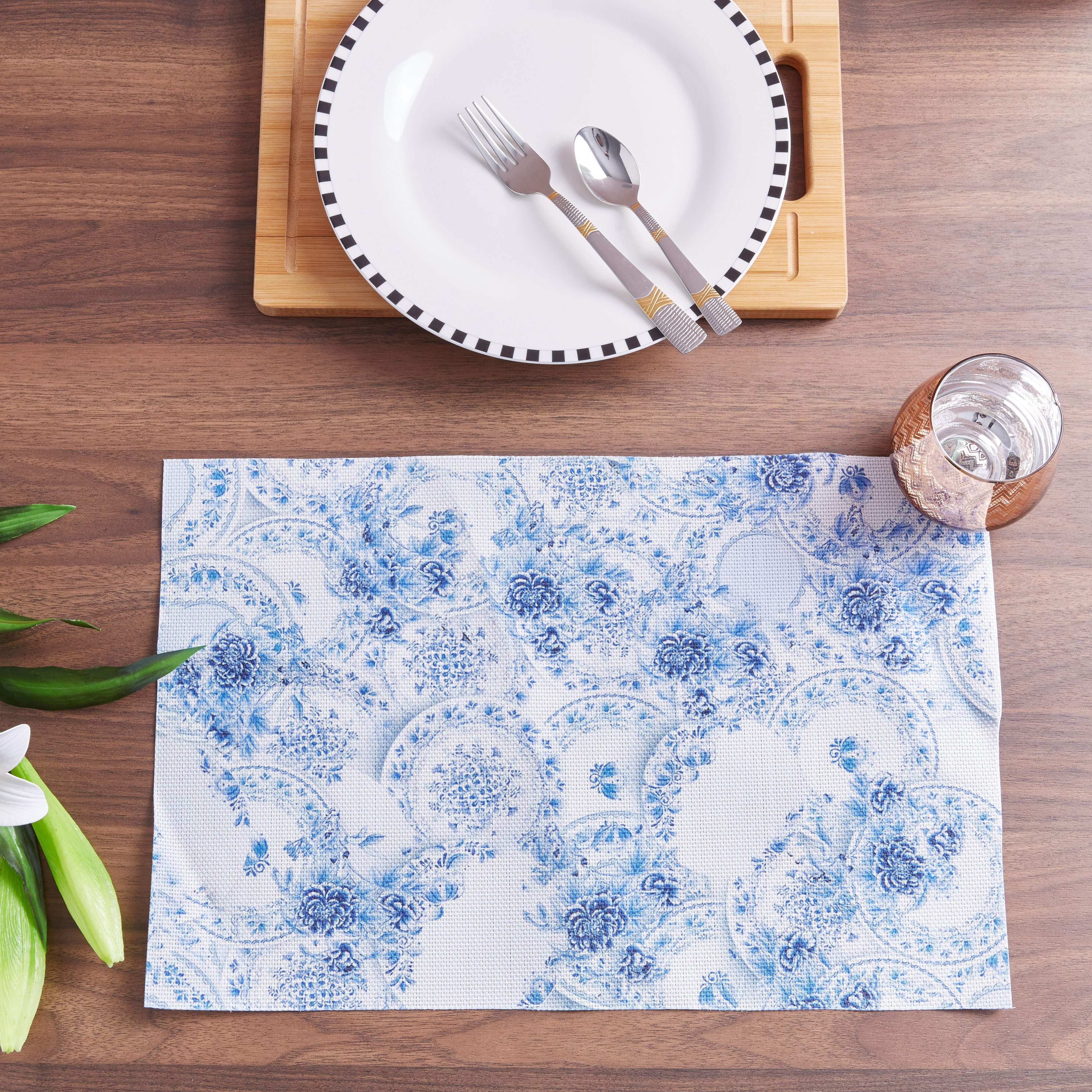Floral Print Placemat-hbxdecorandfurnishings-homefurnishings-tablelinens-image-3