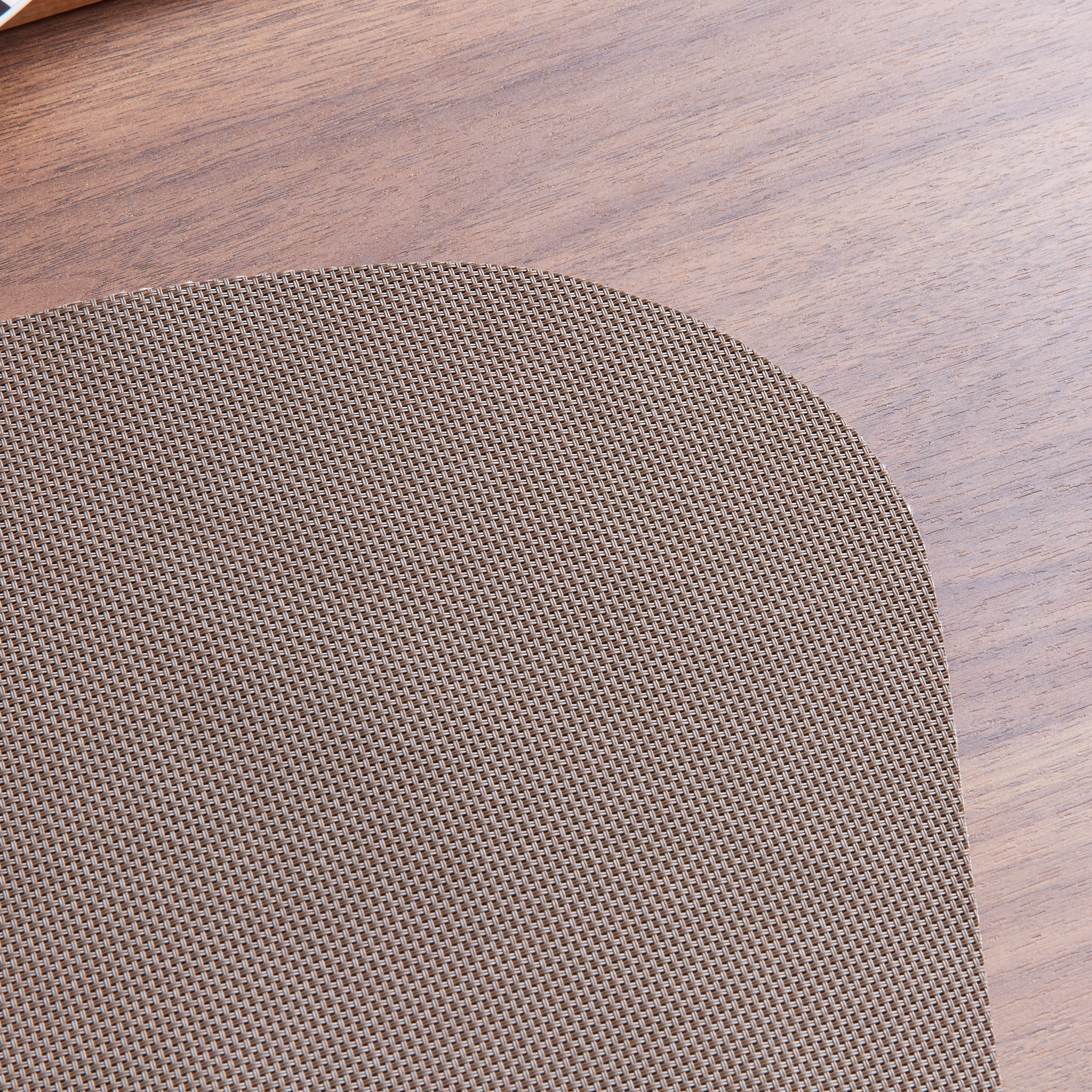 لبادة صحون غير منسوجة من هوم-hbxdecorandfurnishings-homefurnishings-tablelinens-image-2