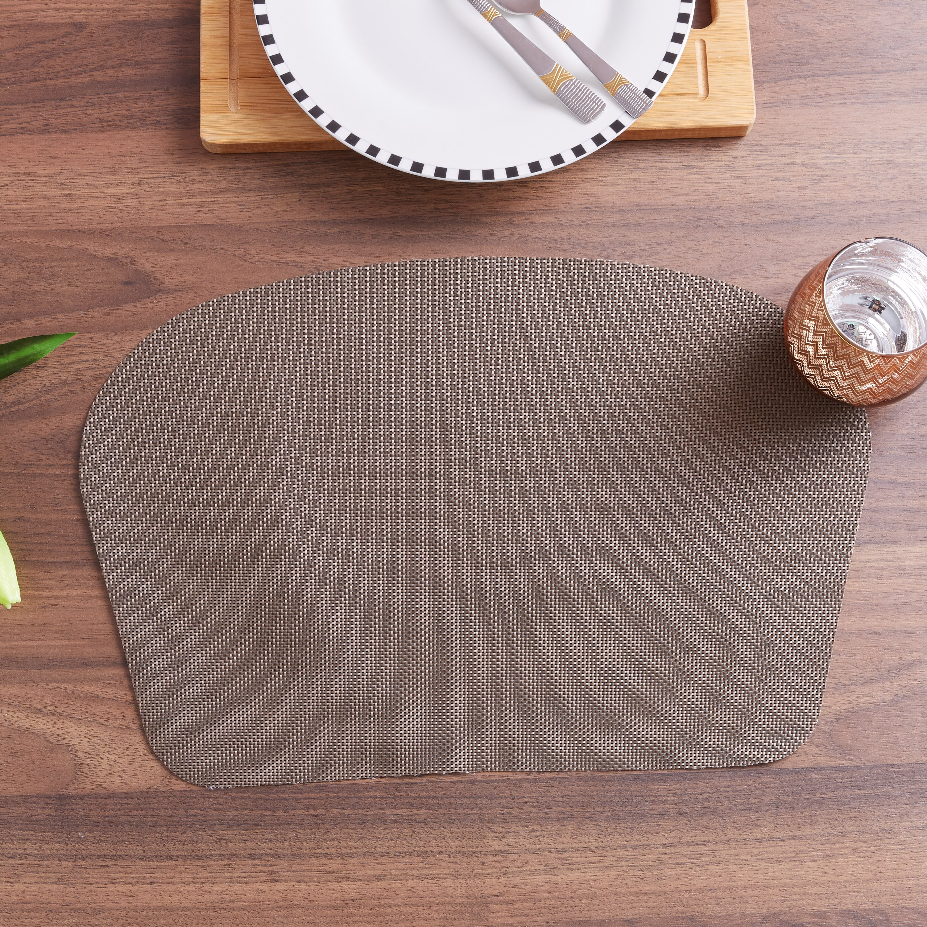 لبادة صحون غير منسوجة من هوم-hbxdecorandfurnishings-homefurnishings-tablelinens-image-3