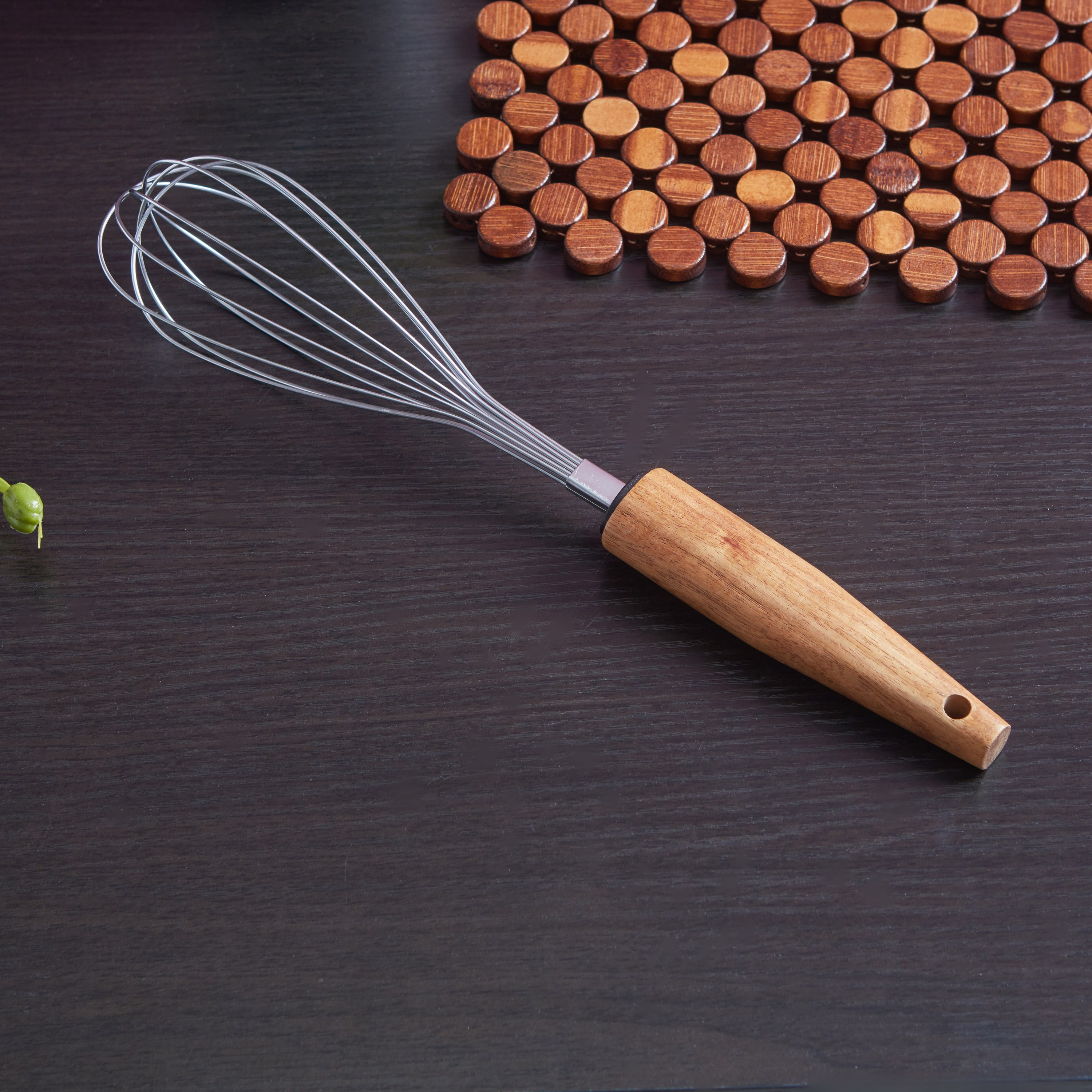 مخفقة بيض ستانليس ستيل بمقبض من خشب الأكاسيا-hbxhomeware-hbxkitchen-image-1