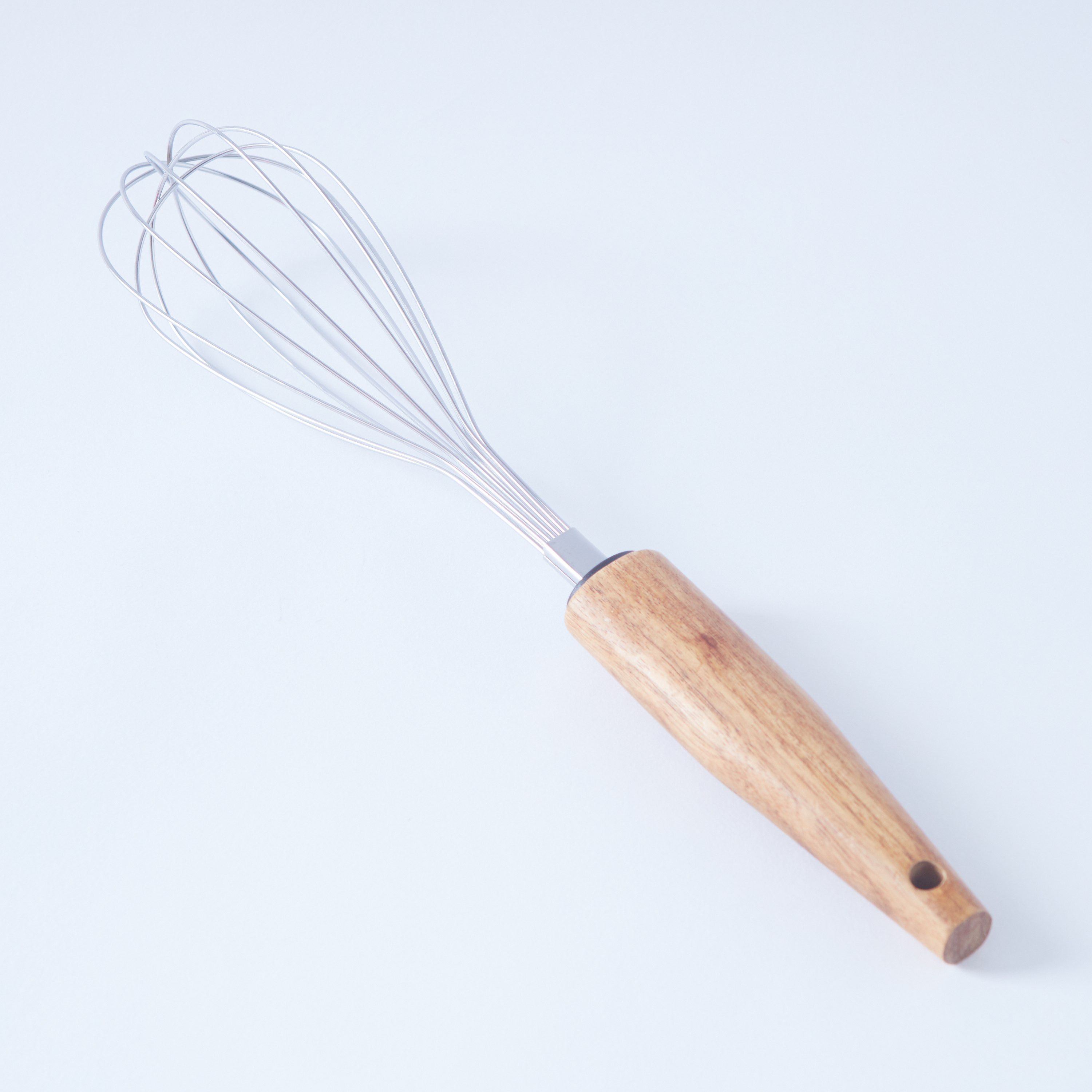 مخفقة بيض ستانليس ستيل بمقبض من خشب الأكاسيا-hbxhomeware-hbxkitchen-image-4