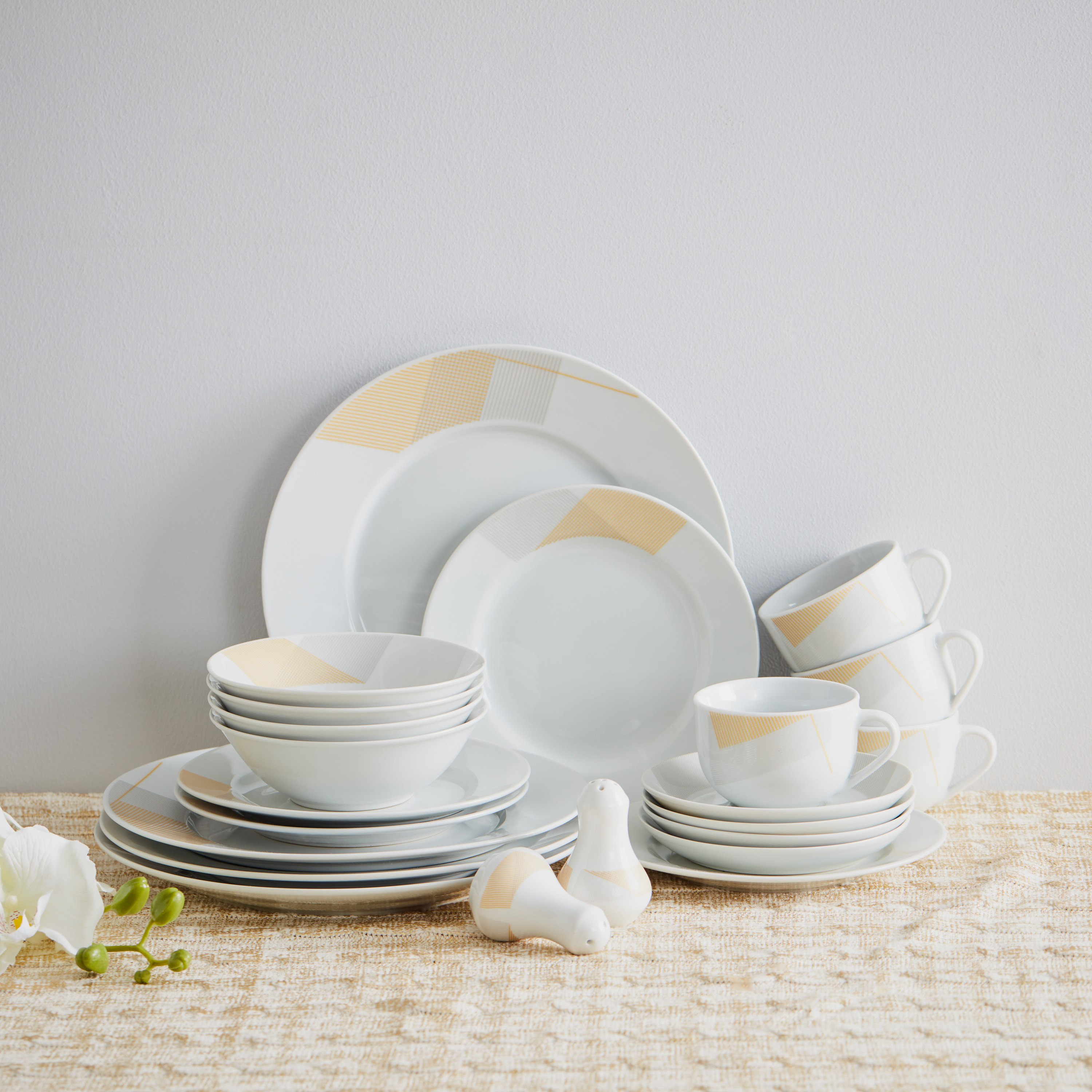 طقم عشاء 22 قطعة بورسلين من مانهاتن-hbxhomeware-hbxkitchen-image-1
