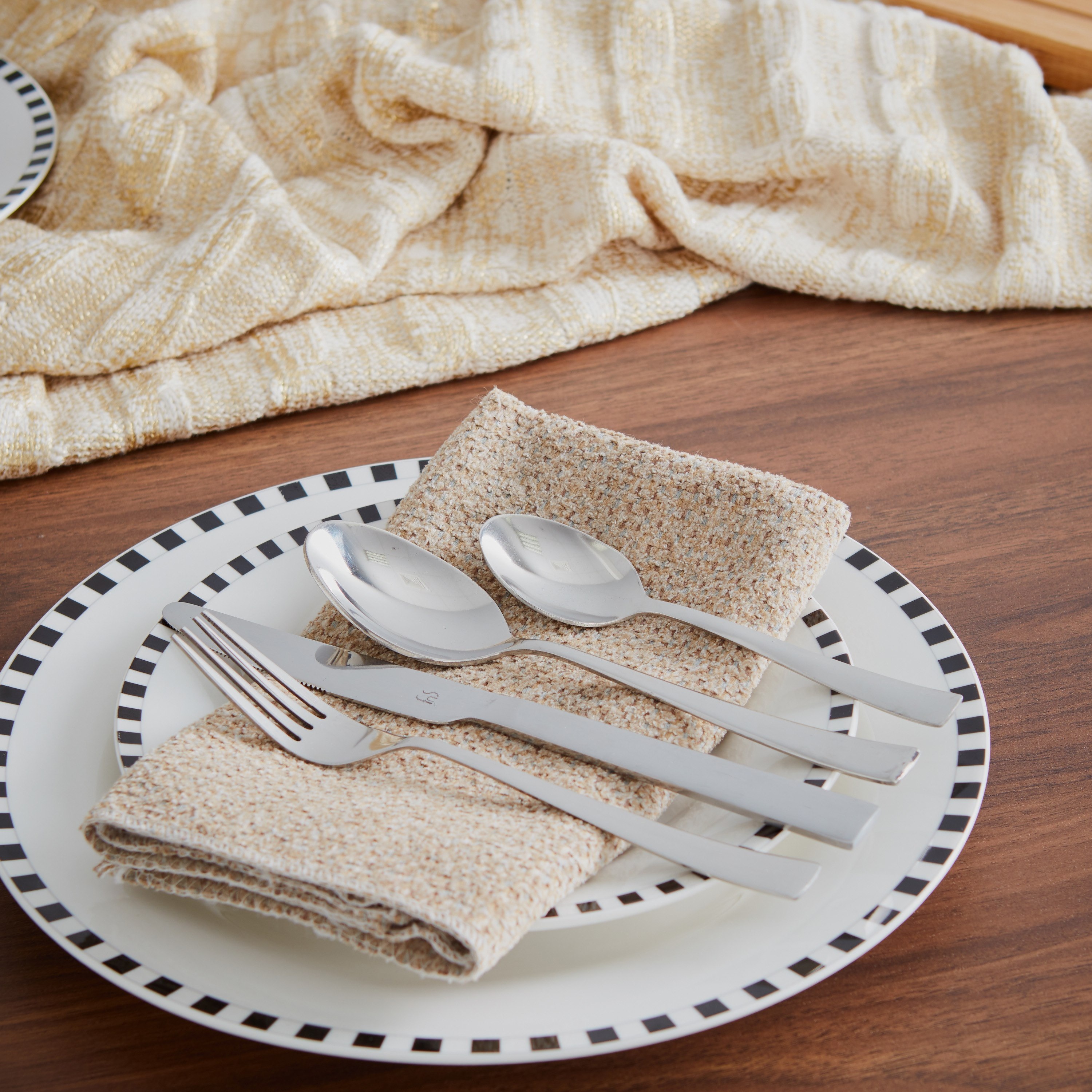 طقم أدوات مائدة 24 قطعة من ميلان-hbxhomeware-hbxkitchen-image-2