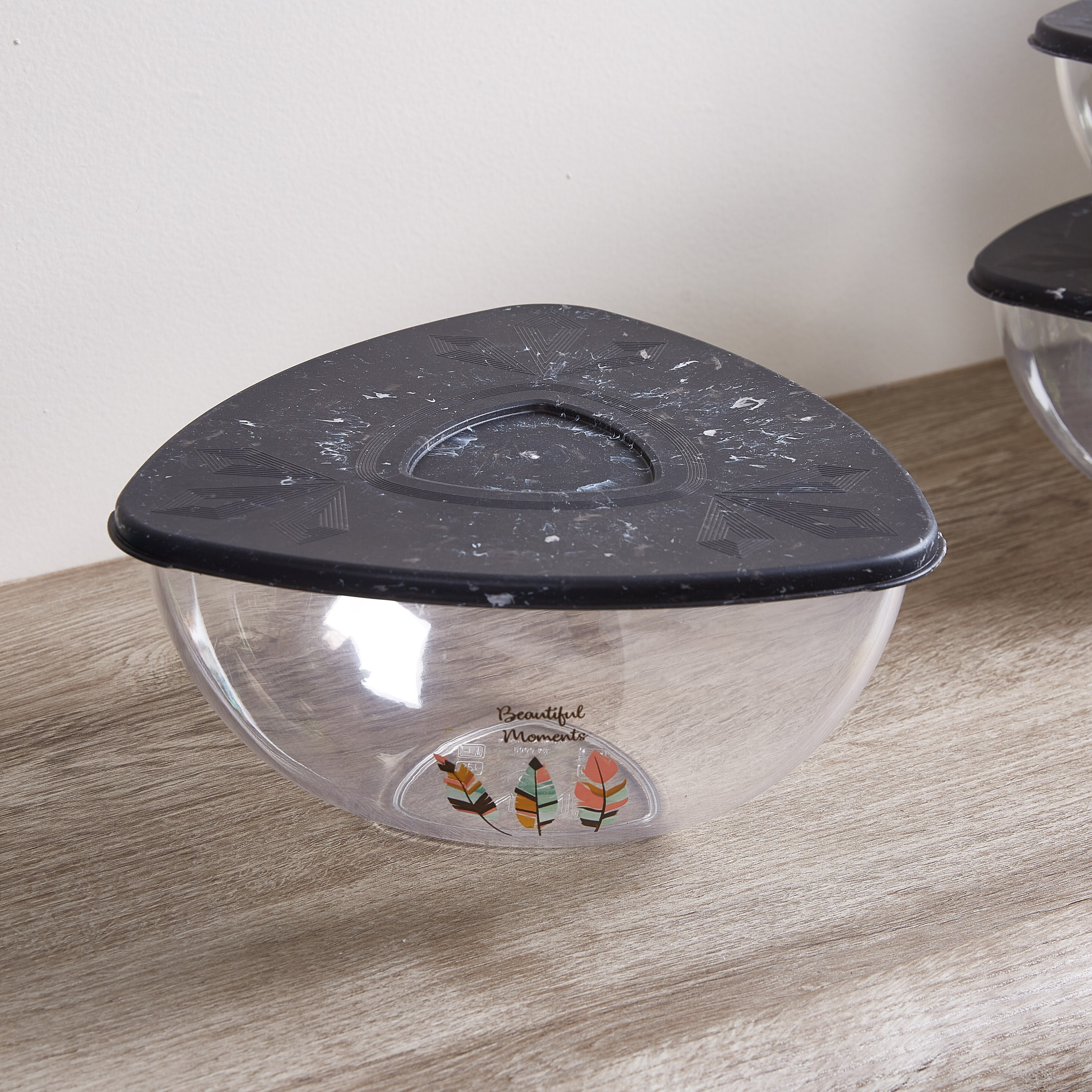 Beautiful Moments Tritan Serving Bowl with Lid - 2 L-hbxdecorandfurnishings-tabletop-crockery-image-1