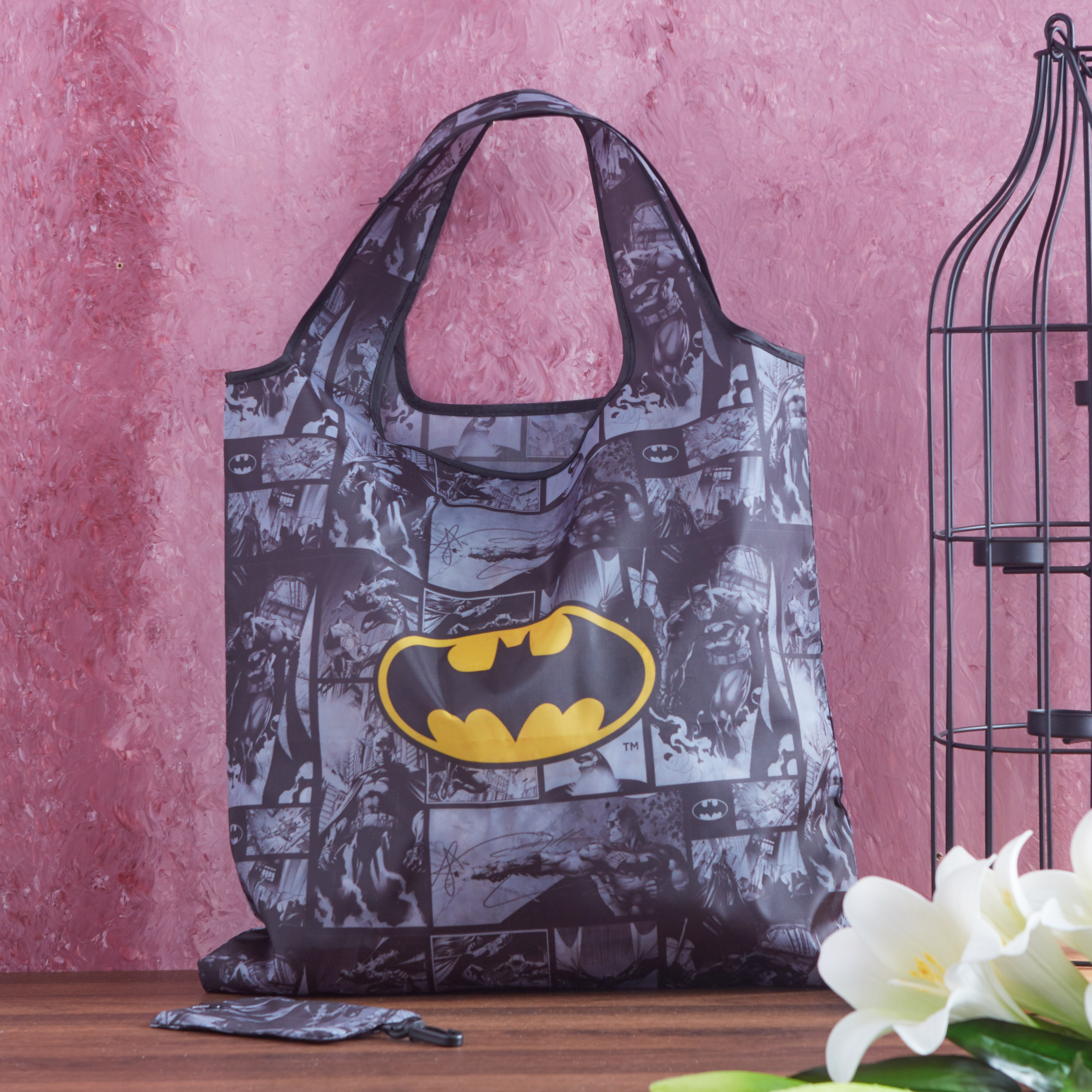 Batman Print Foldable Shopping Bag-hbxhomeware-hbxkidsandyouth-image-1