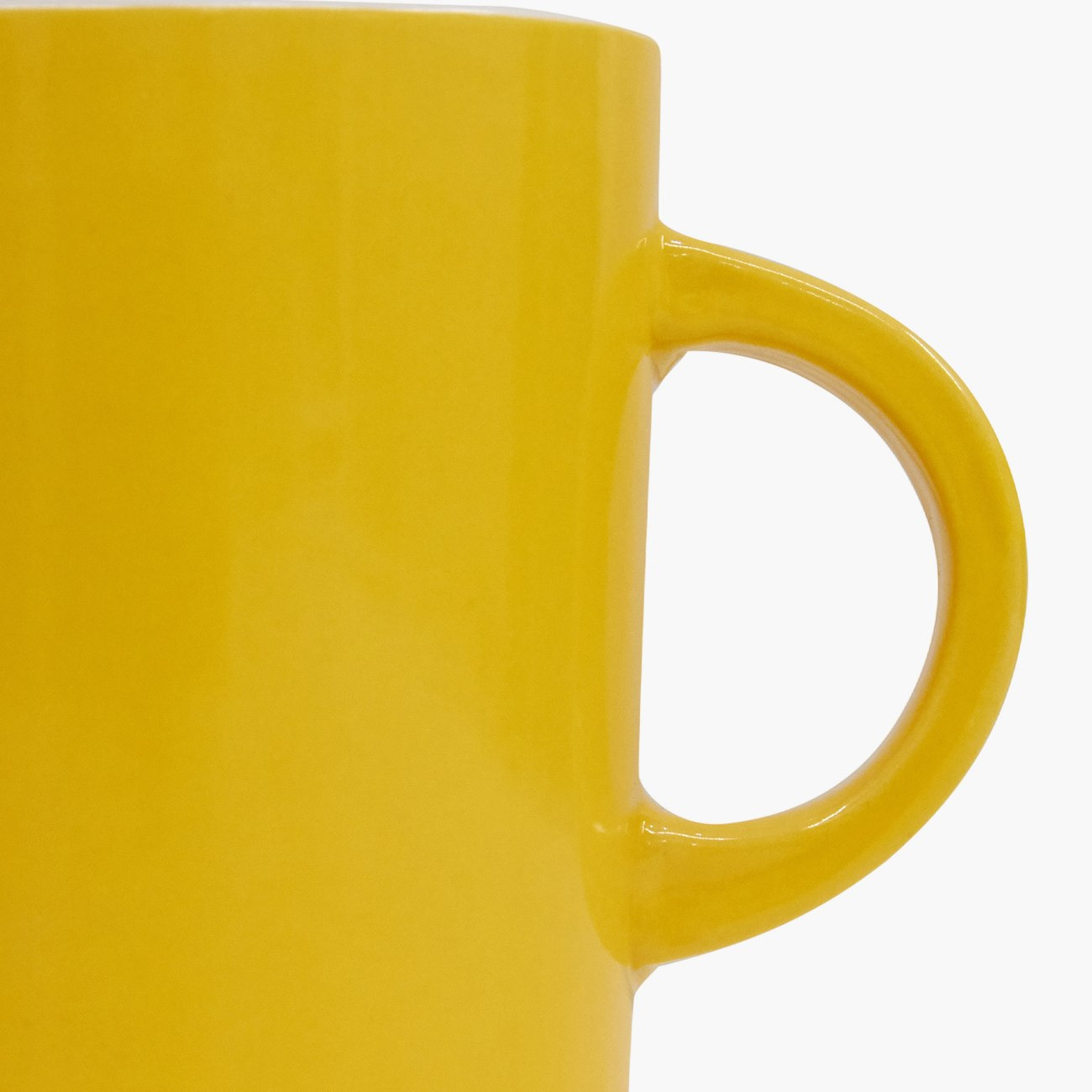 Coffee Mug with Curved Handle - 300 ml-hbxdecorandfurnishings-tabletop-crockery-image-5