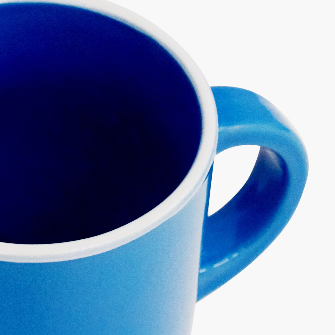 Coffee Mug with Curved Handle - 300 ml-hbxdecorandfurnishings-tabletop-crockery-image-5