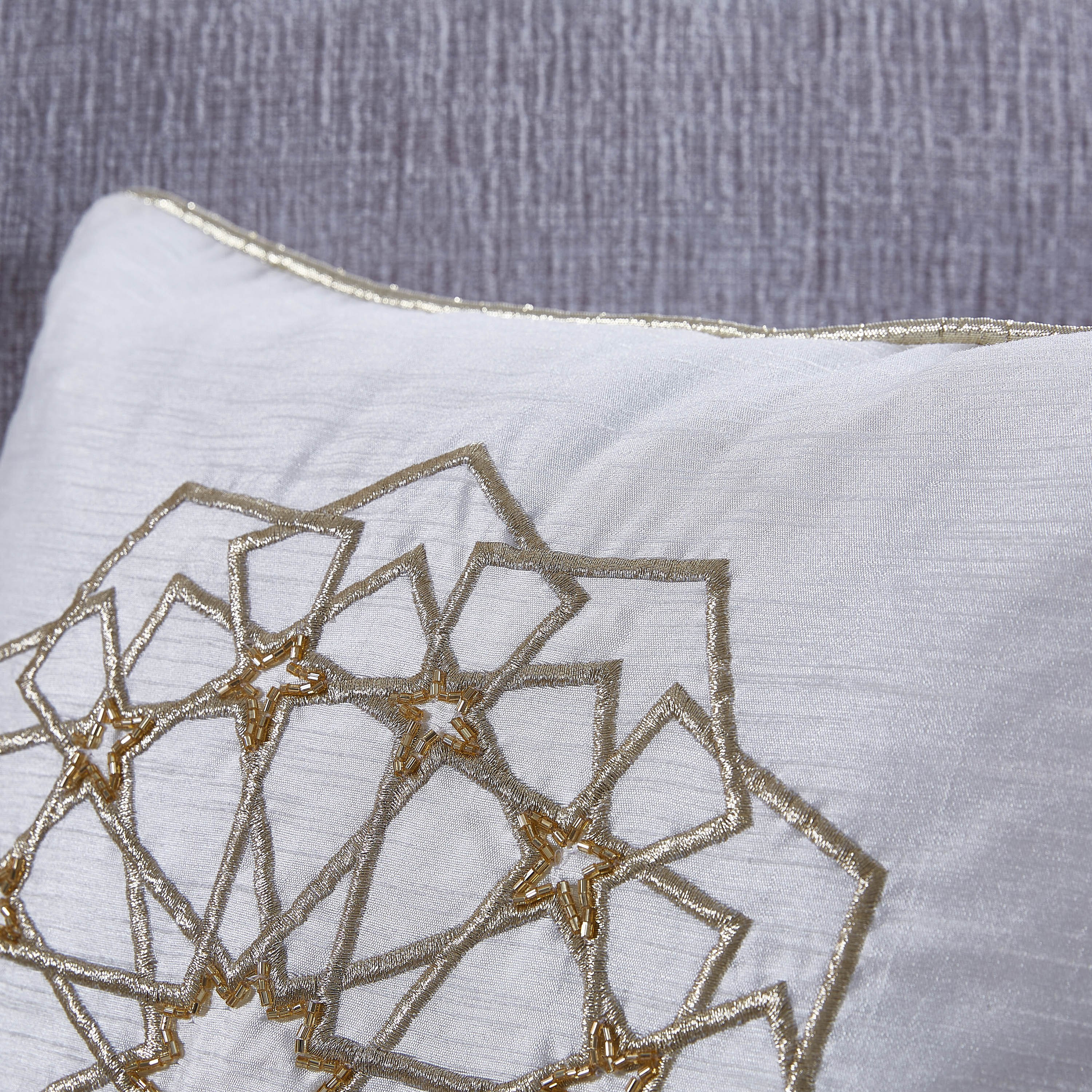 وسادة مطرّزة من مراكش - 40x40 سم-hbxlivingroom-furnishings-cushionsandcovers-filledcushions-image-2