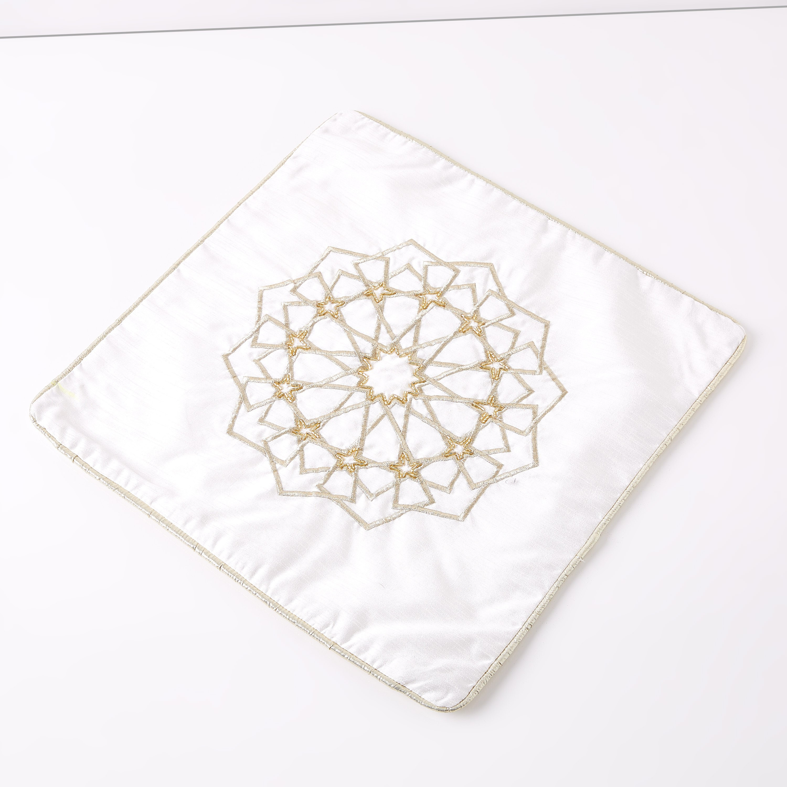 وسادة مطرّزة من مراكش - 40x40 سم-hbxlivingroom-furnishings-cushionsandcovers-filledcushions-image-5