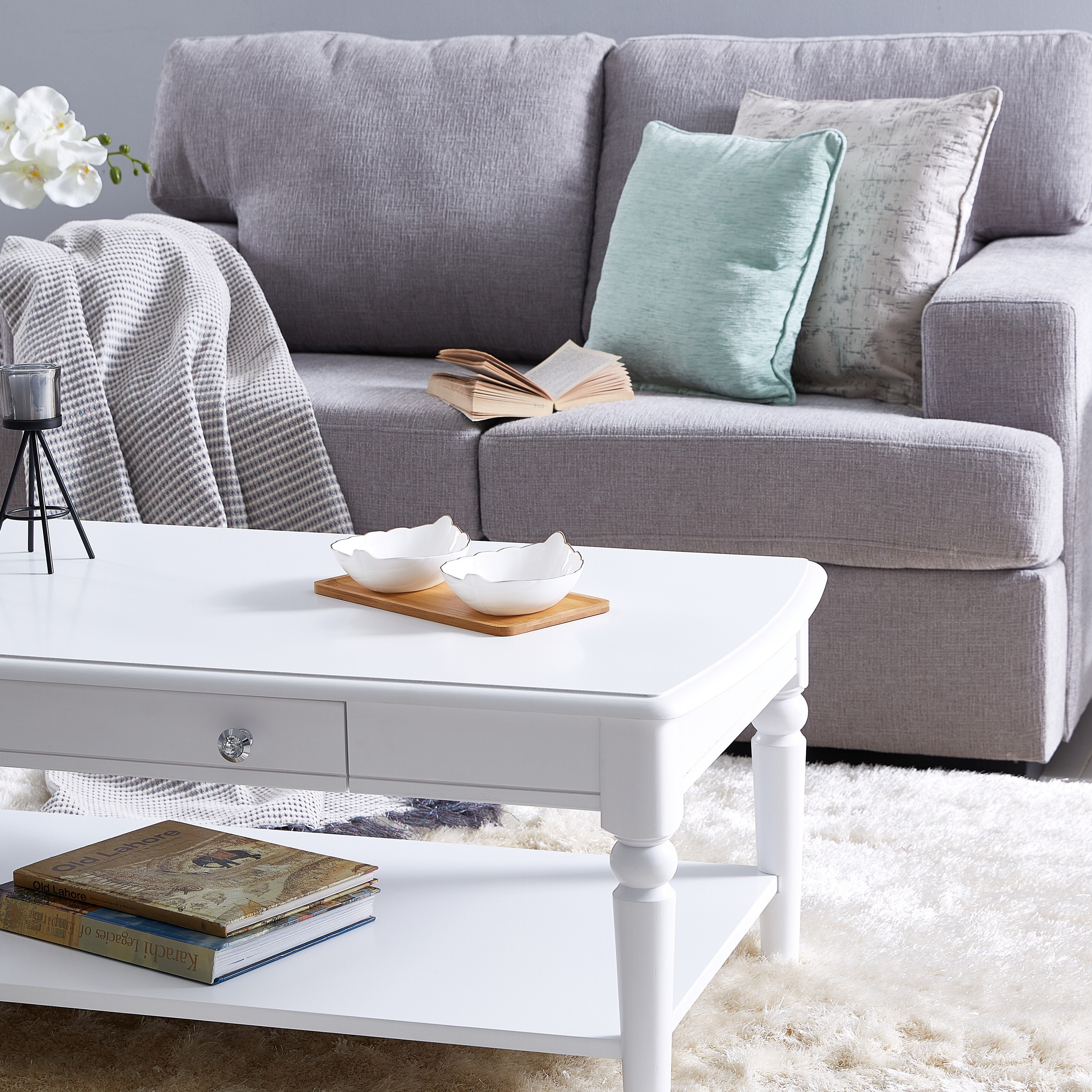 طقم أوعية تقديم بورسلين قطعتين وحامل من الخيرزان من أوبلوير-hbxdecorandfurnishings-tabletop-serveware-image-4