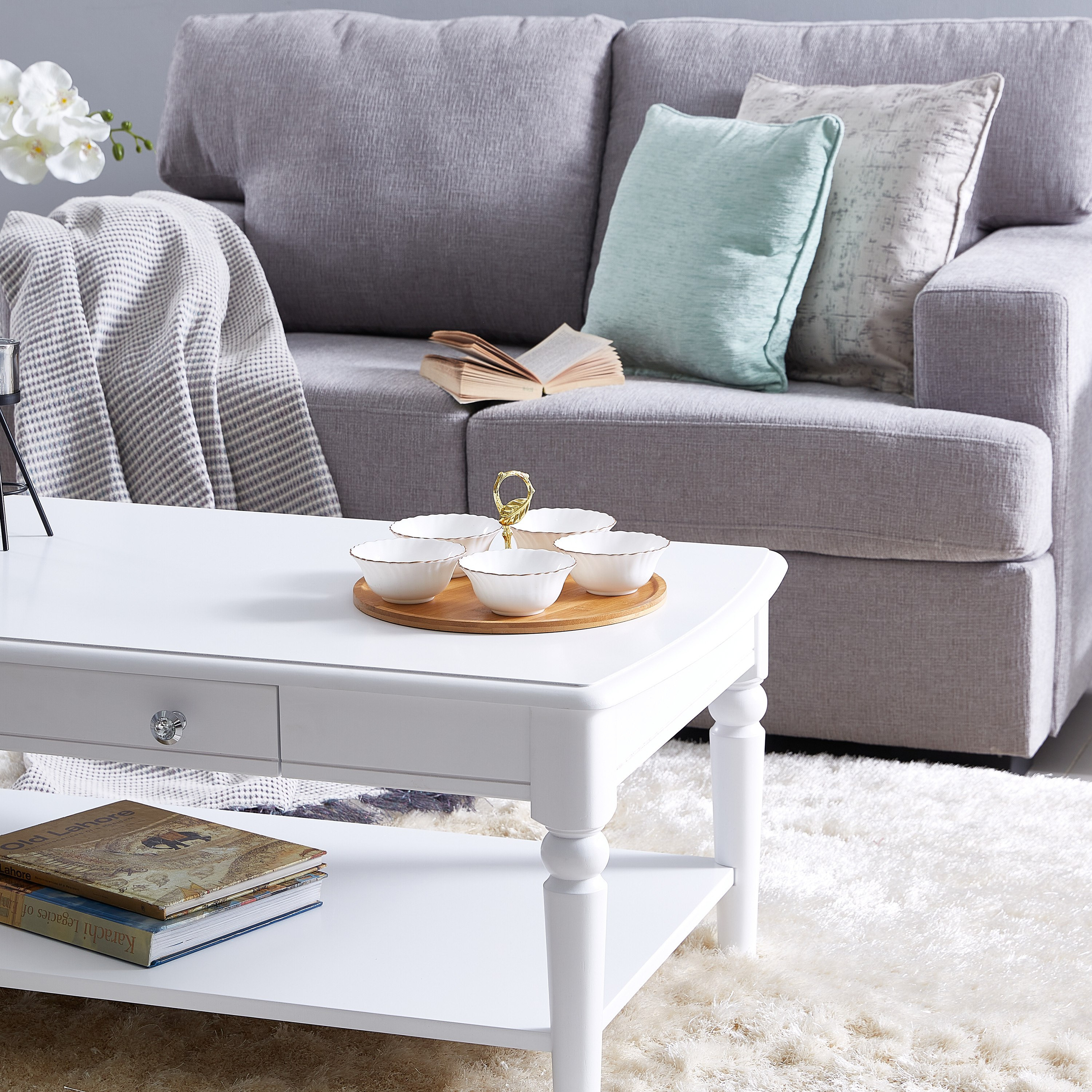 طقم أوعية بورسلين 5 قطع وحامل من الخيرزان من أوبلوير-hbxdecorandfurnishings-tabletop-serveware-image-4
