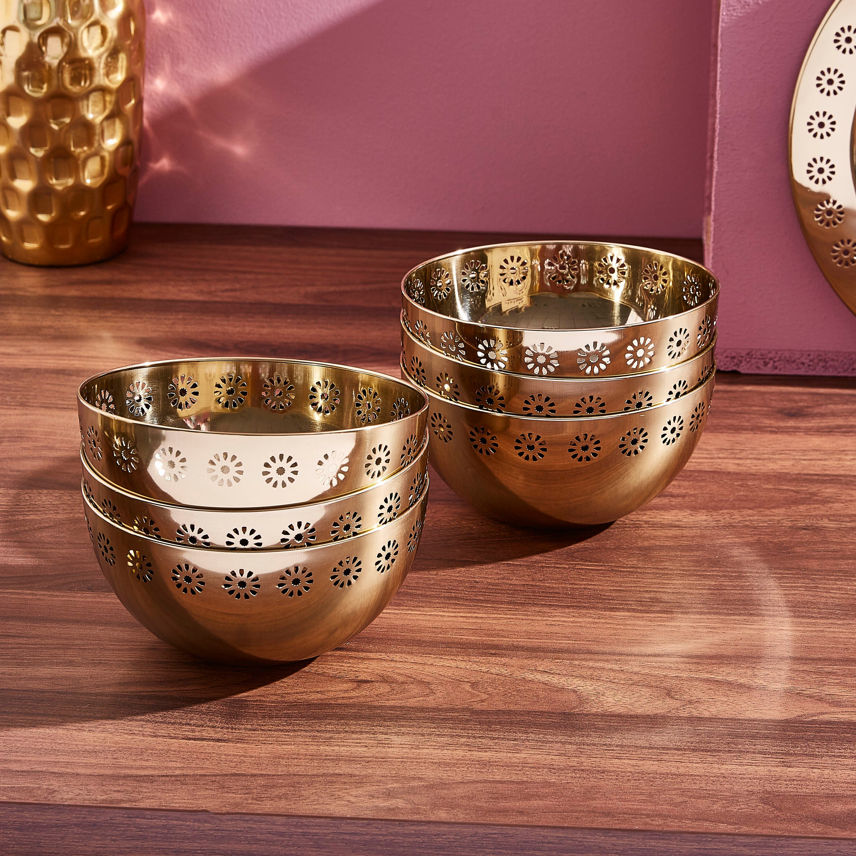 وعاء تقديم بتصاميم أزهار مفرّغة من مراكش - 20 سم-hbxdecorandfurnishings-tabletop-serveware-image-1