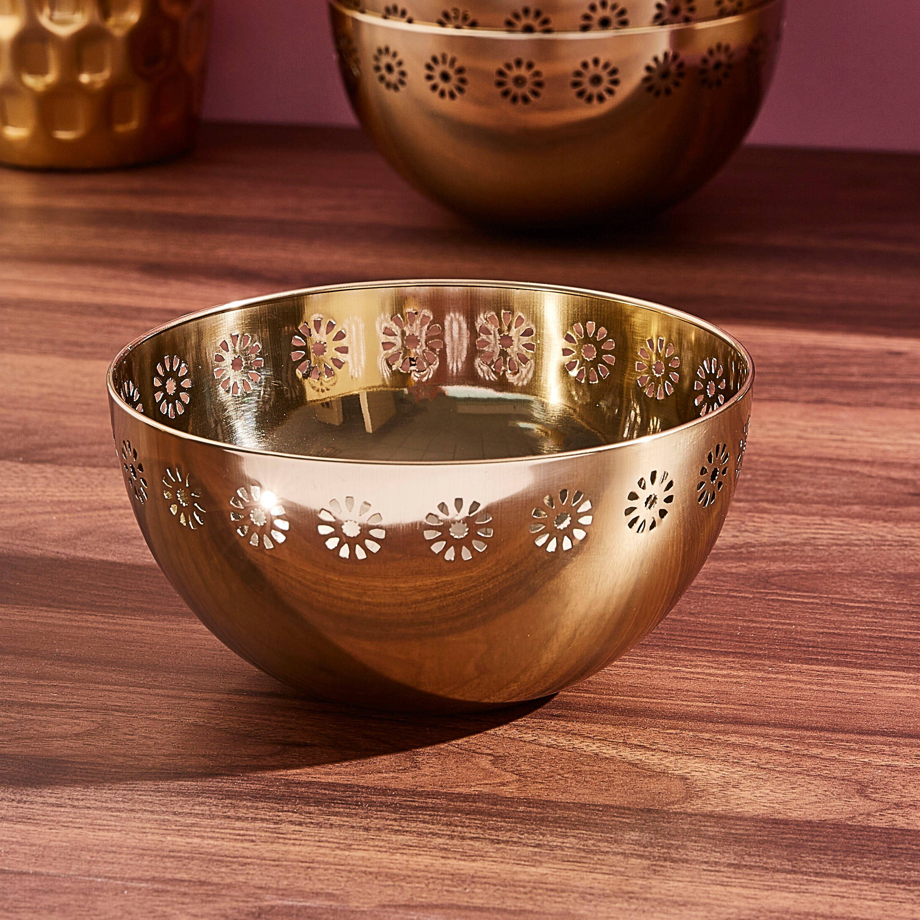 وعاء تقديم بتصاميم أزهار مفرّغة من مراكش - 20 سم-hbxdecorandfurnishings-tabletop-serveware-image-2