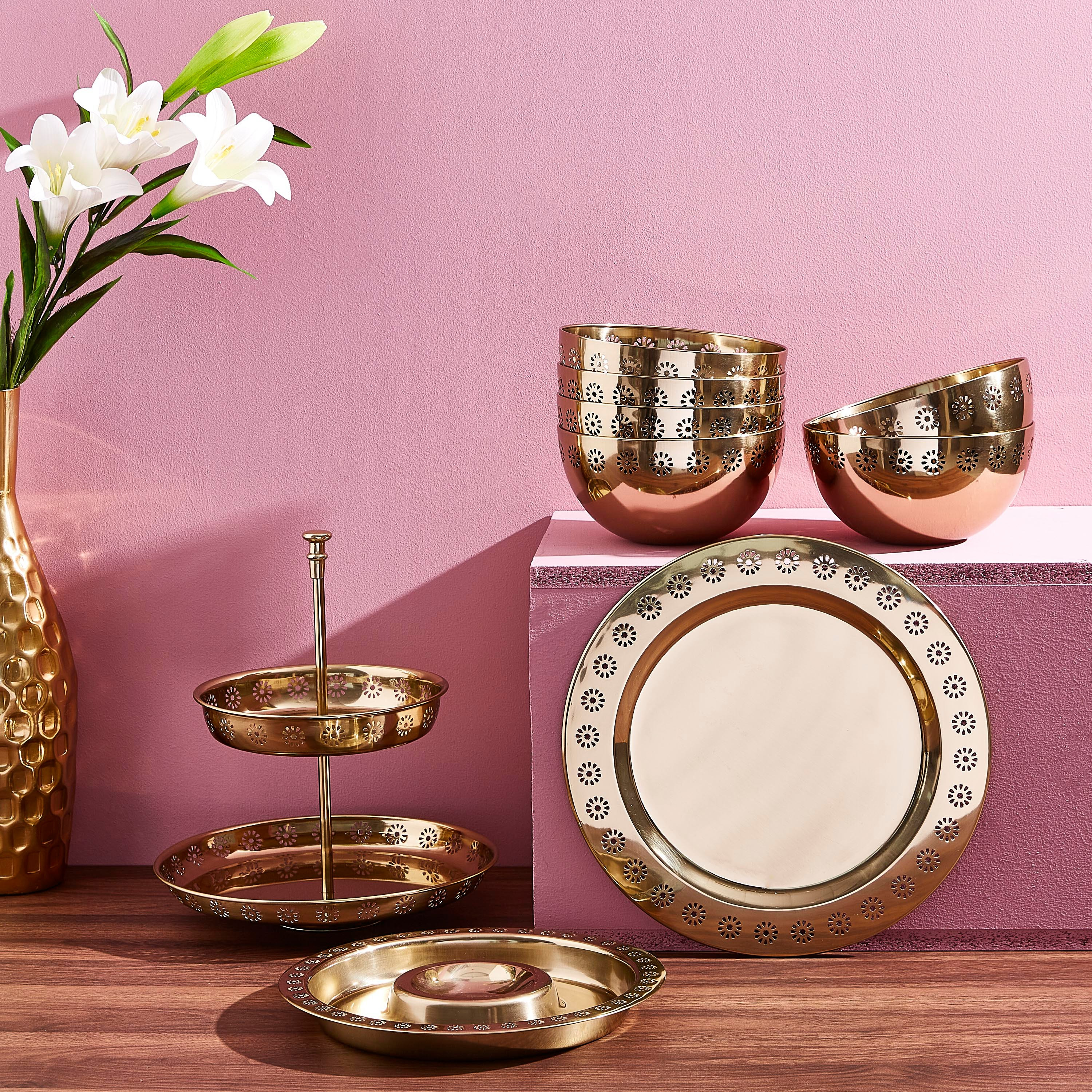صحن تقديم بطابقين وقواطع مفرّغة بتصميم أزهار من مراكش-hbxdecorandfurnishings-tabletop-serveware-image-4