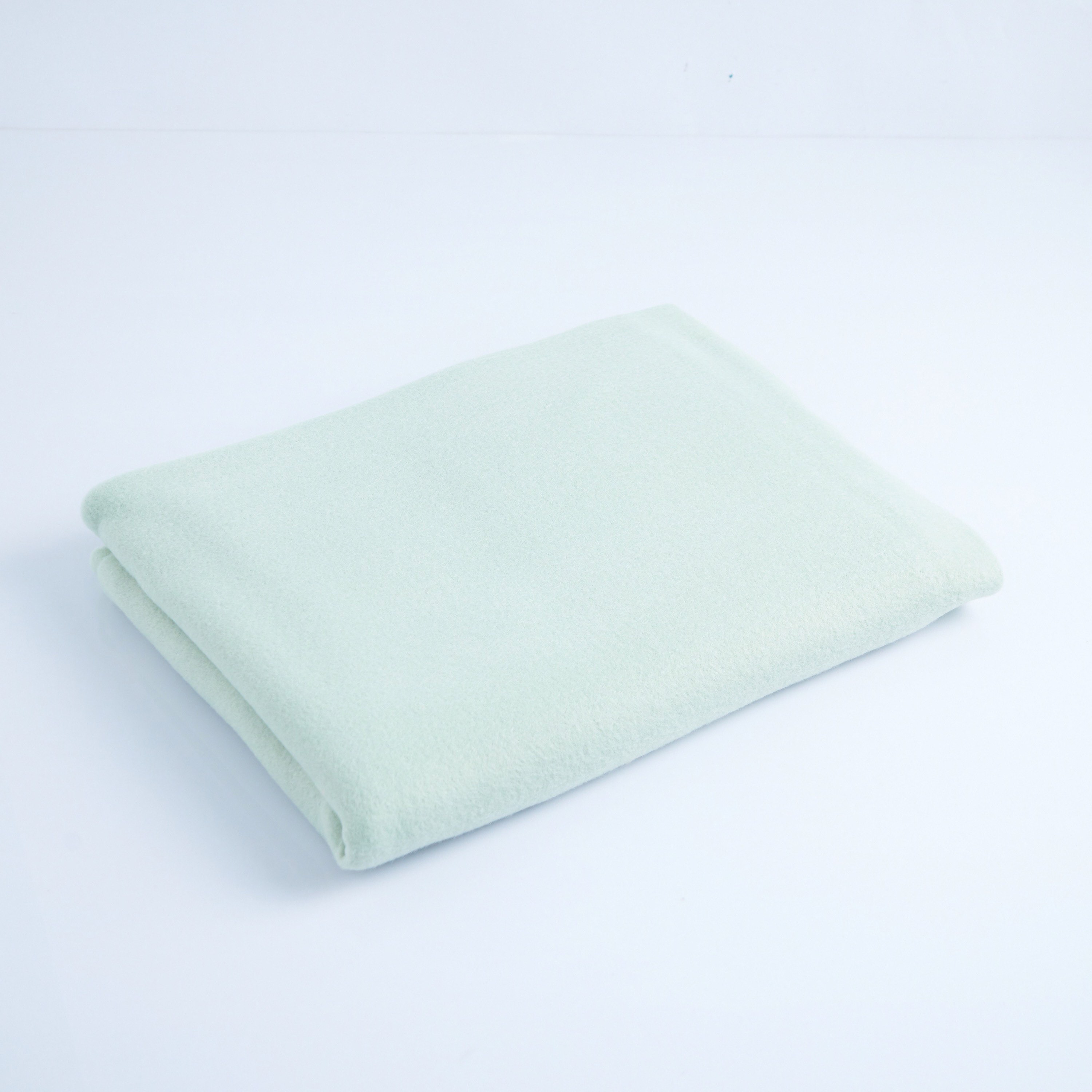 بطانية خفيفة صوف بولار من أتلانتا - 120 × 160 سم-hbxhomeware-hbxbedroom-image-4