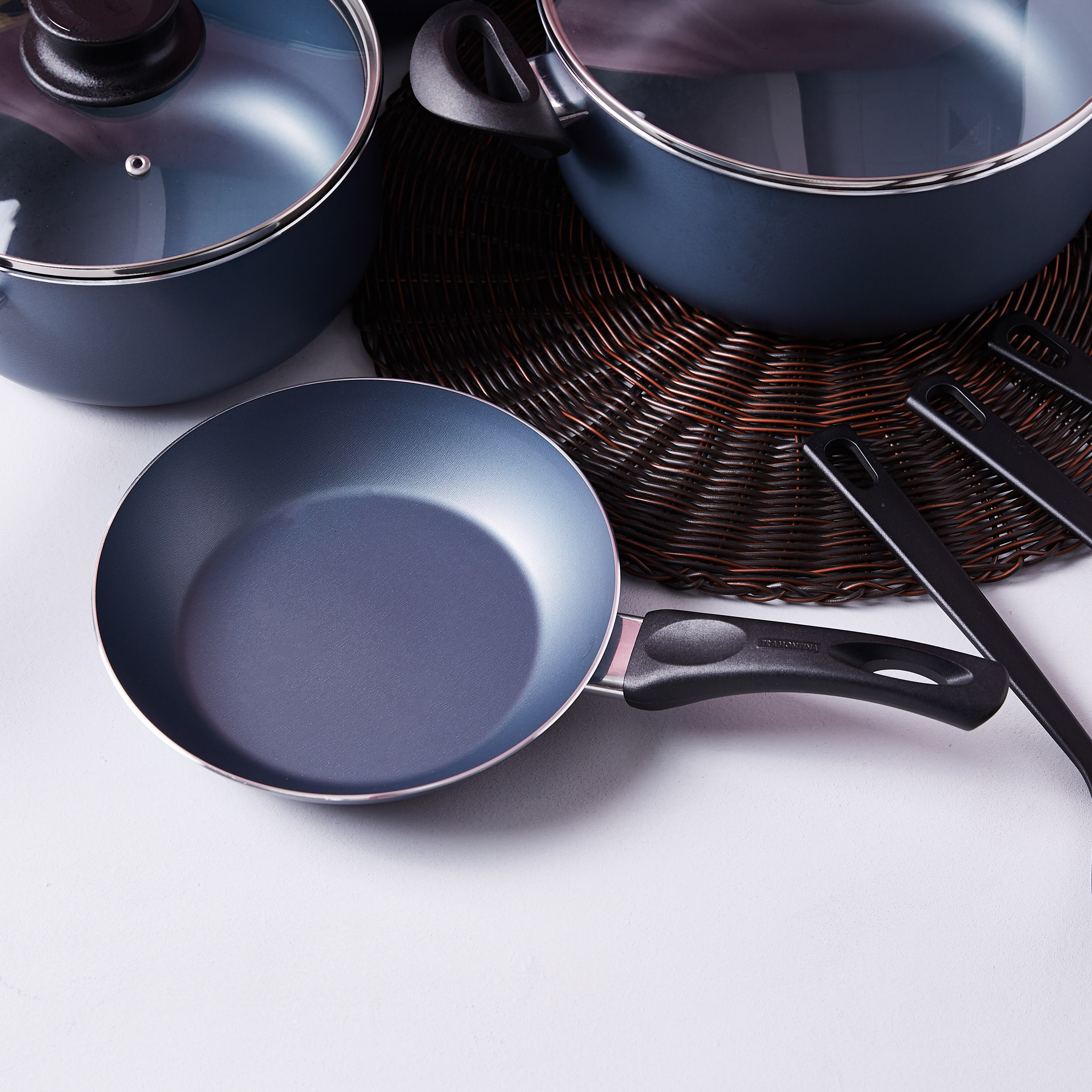 طقم أواني طهي باريس 11 قطعة من ترامونتينا-hbxkitchen-kitchenware-foodpreparation-image-2