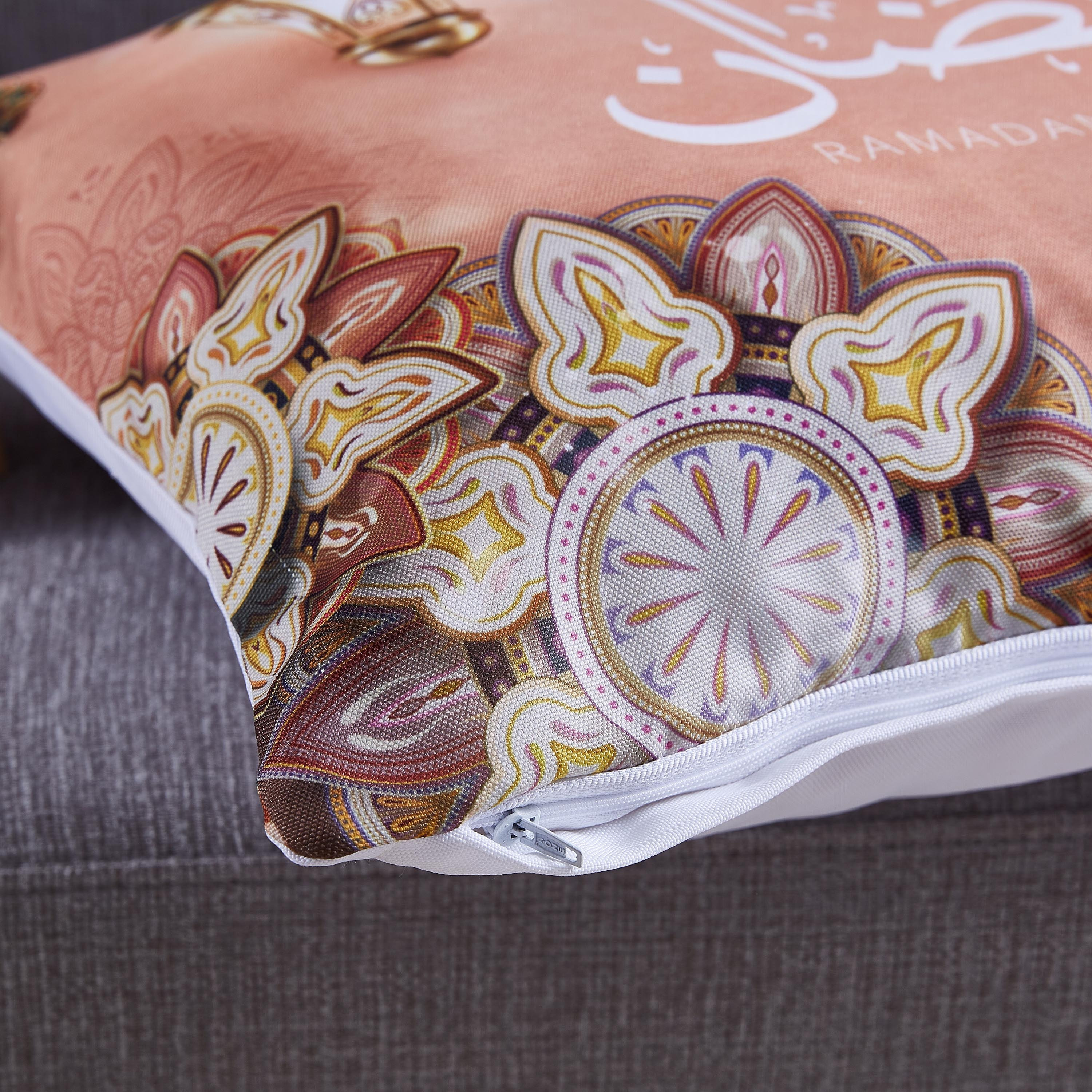 غطاء وسادة بطبعات رمضان كريم- 45 × 45 سم-PROMO_HB_AE_B1G1_250925-image-2