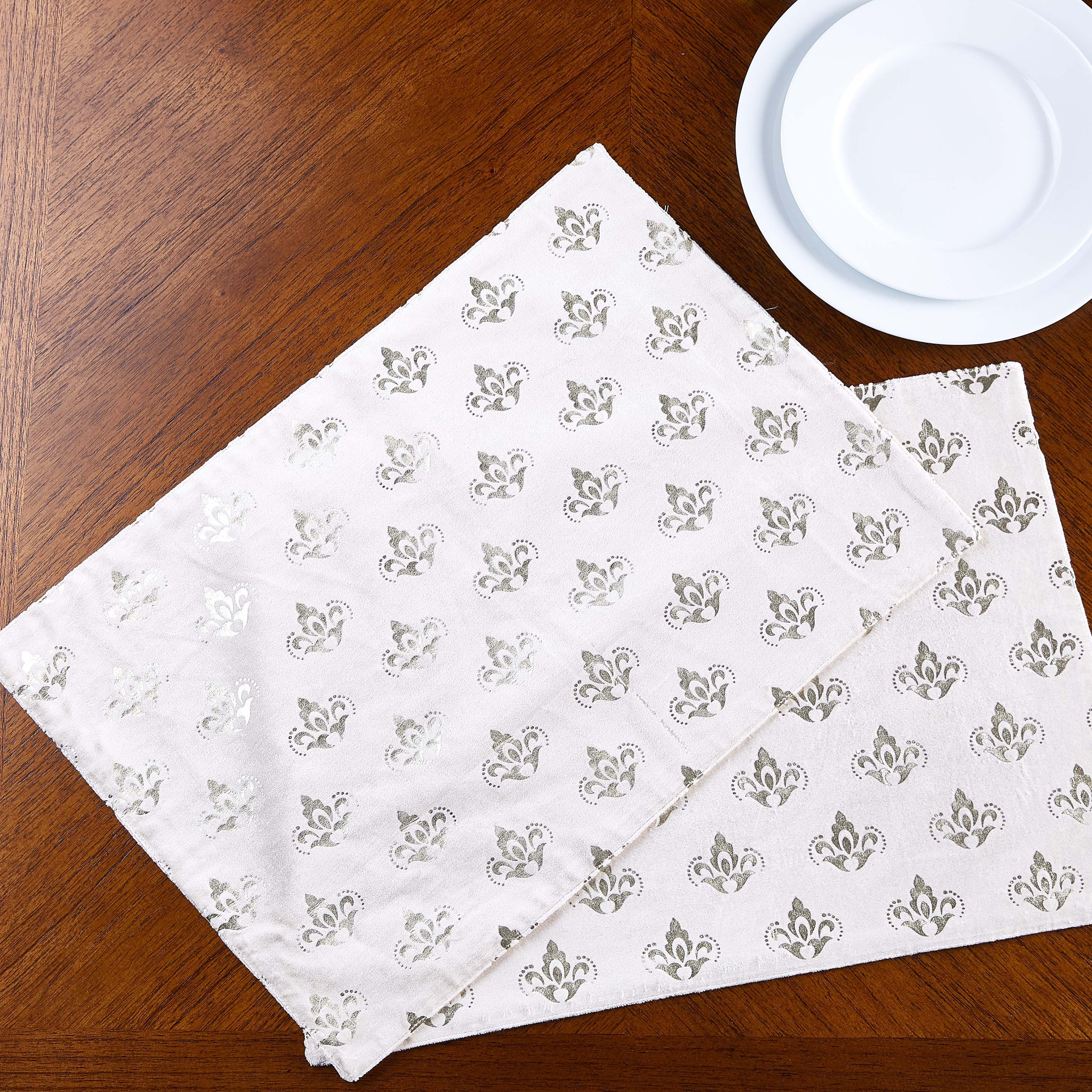 لبادة صحون مطرّزة مع طبعات -قطعتين من ألمورا-hbxdecorandfurnishings-homefurnishings-tablelinens-image-1