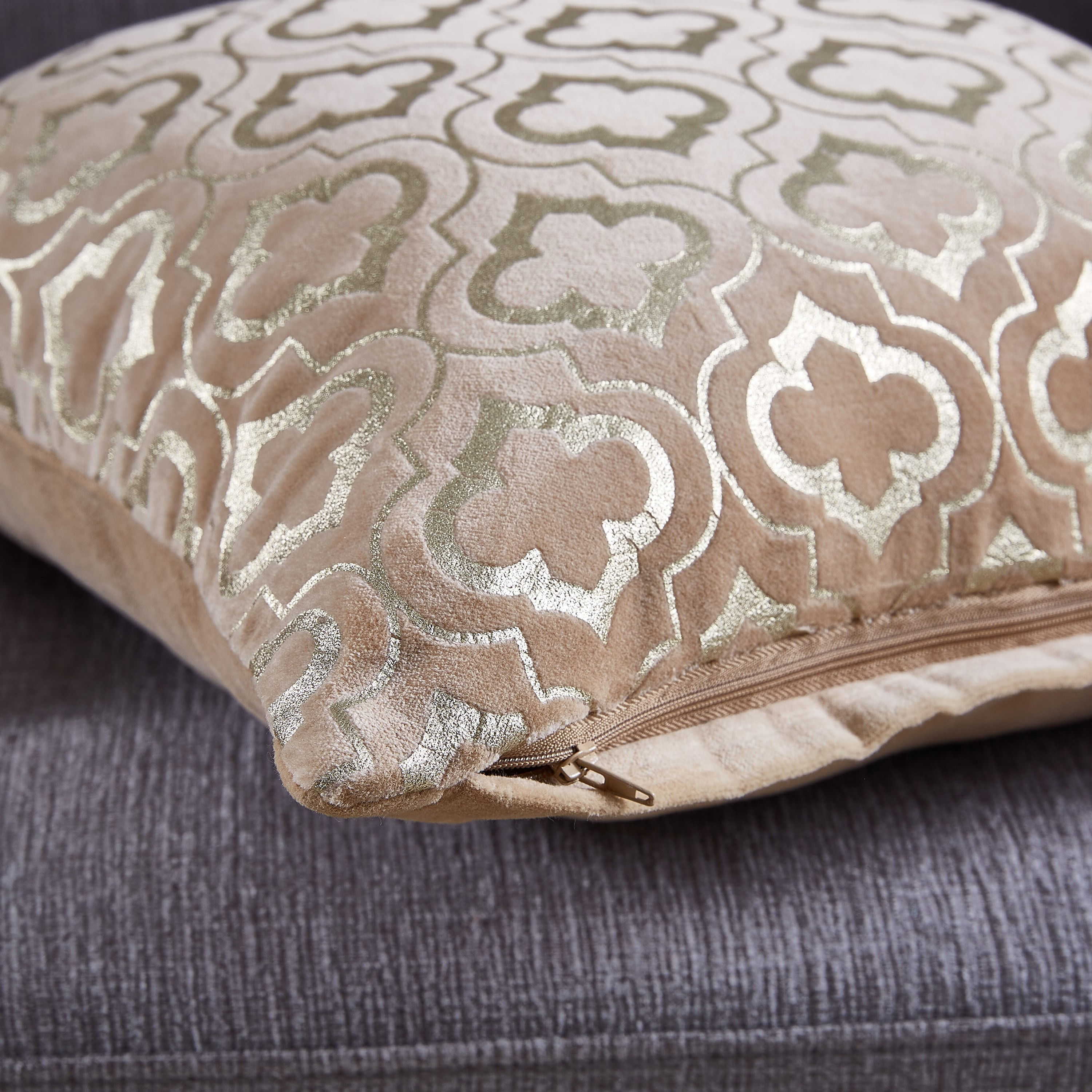 غطاء وسادة مخملي بطبعات رقائق معدنية من كايلي - 40x40 سم-hbxhomeware-cushionsandcovers-cushioncovers-image-2