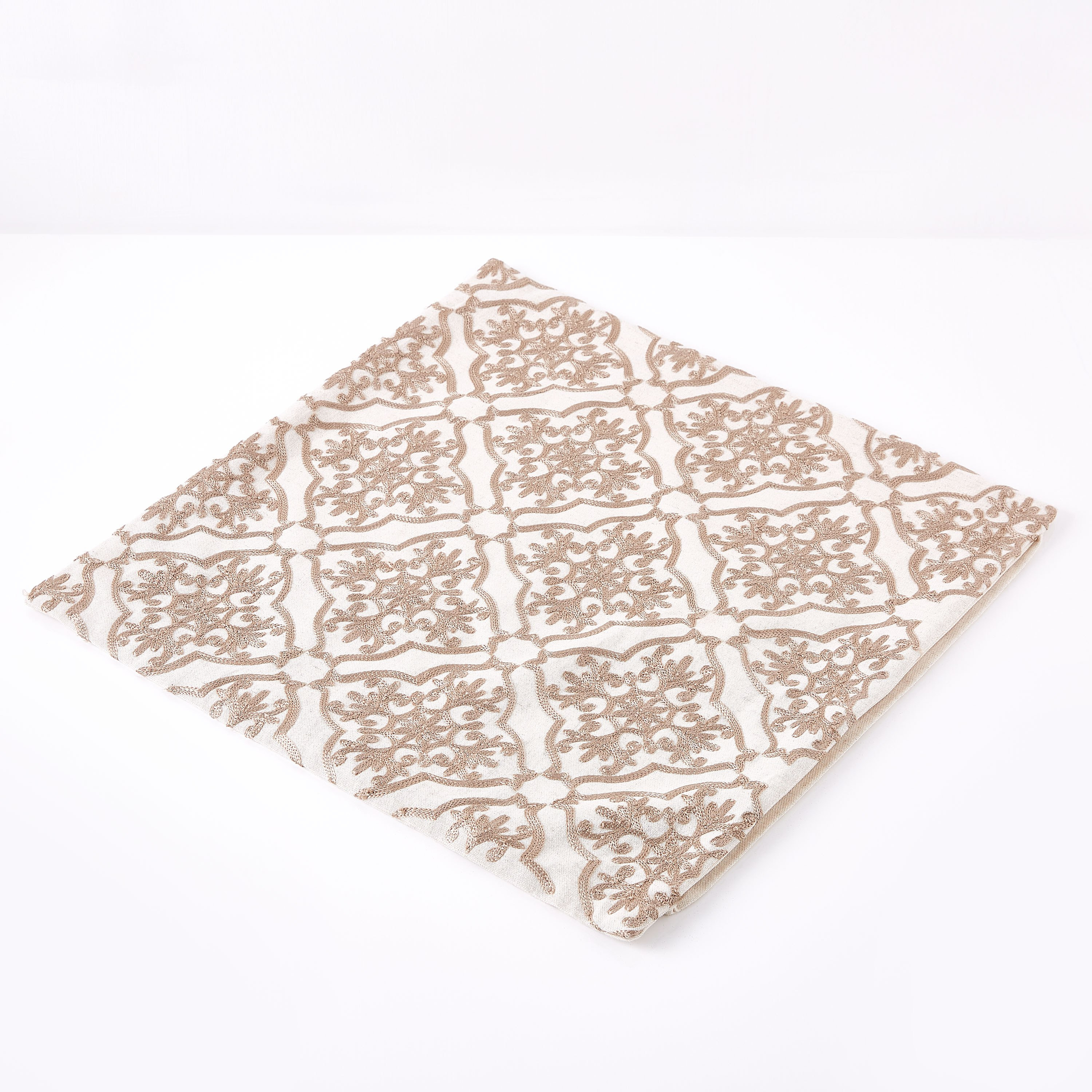 غطاء وسادة مطرزة من كازي - 45 × 45 سم-hbxhomeware-cushionsandcovers-cushioncovers-image-4