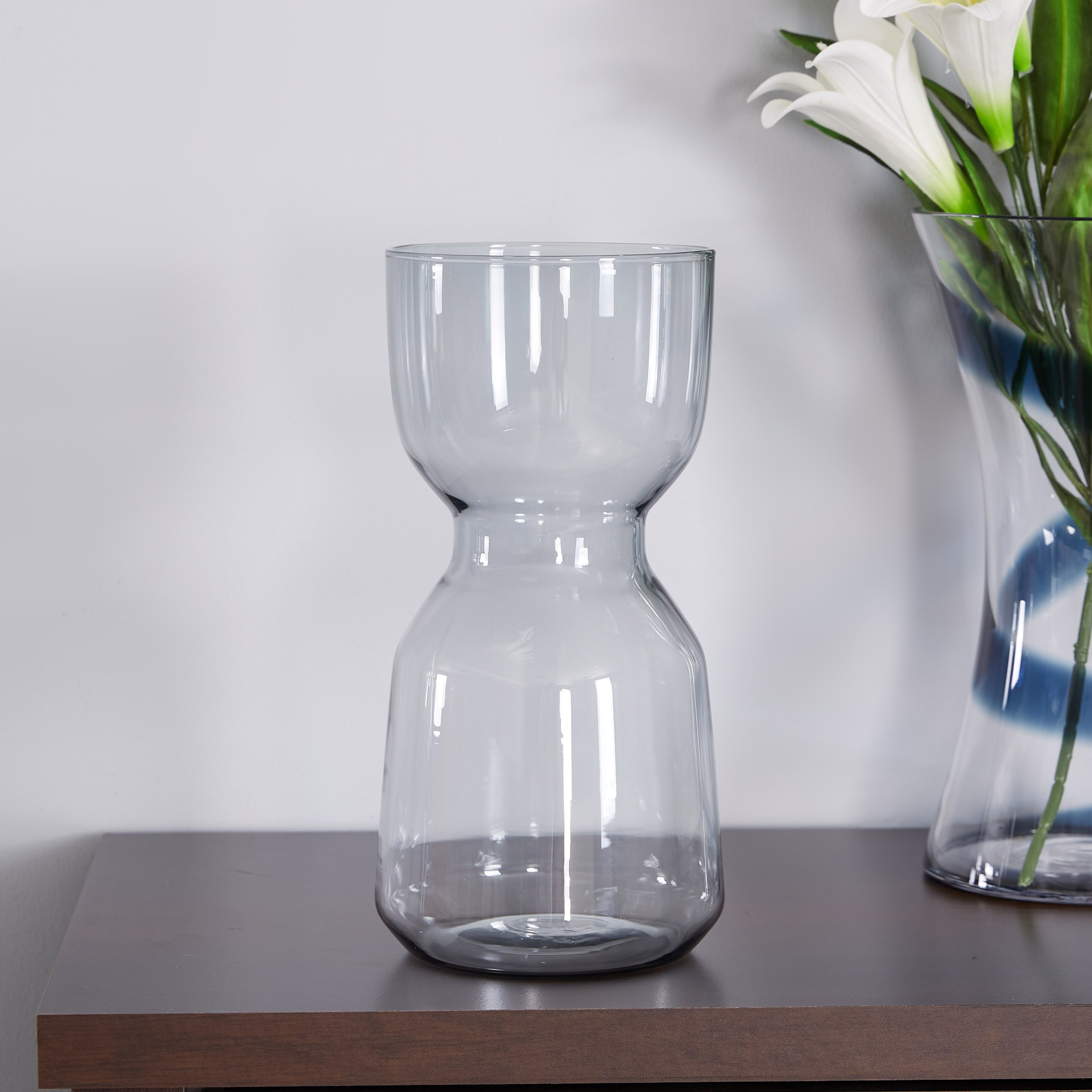 مزهرية زجاجية من ليفينج - 30 سم-hbxbedroom-decorandaccessories-vases-image-1