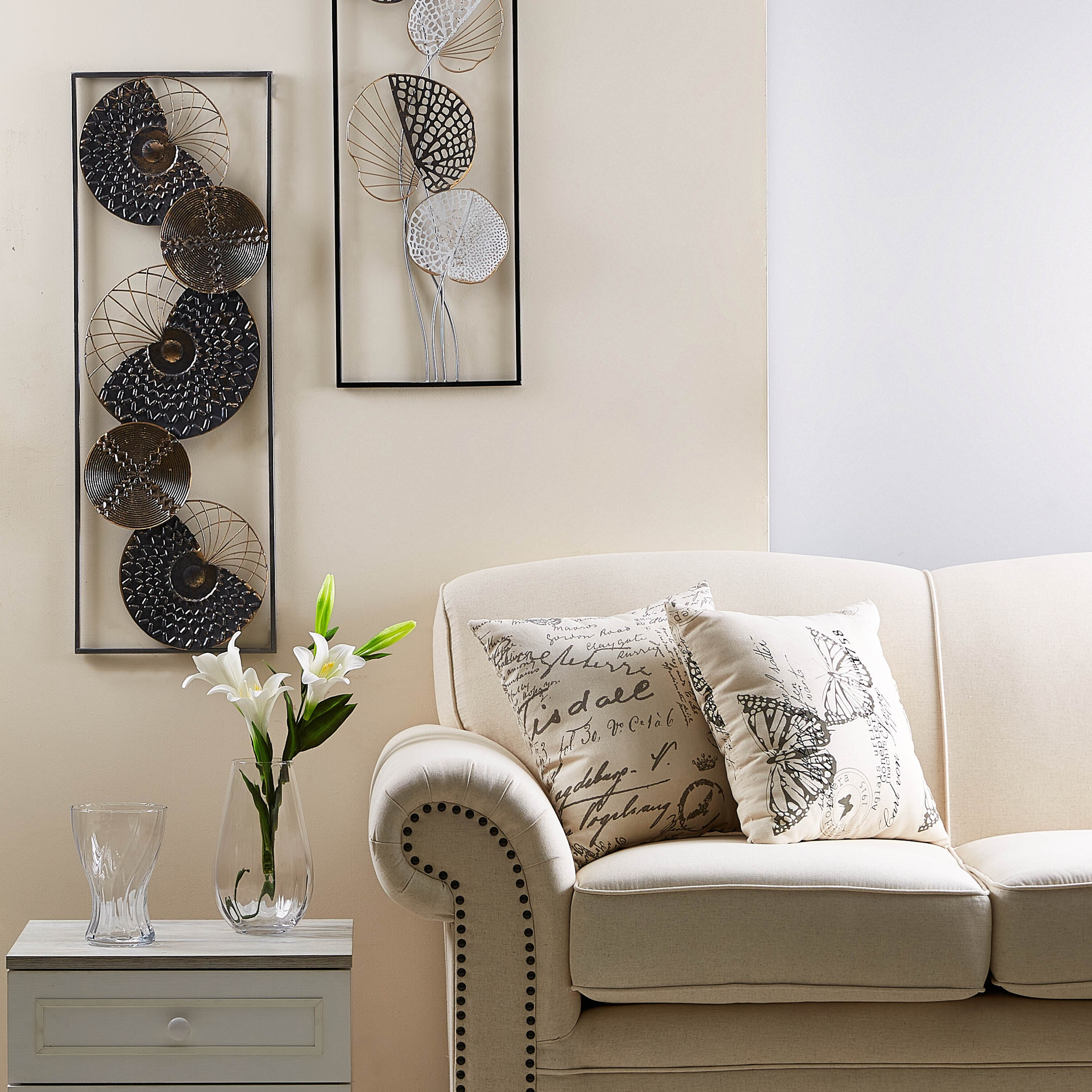 مزهرية زجاجية شفّافة بارزة الملمس من بوبي-hbxbedroom-decorandaccessories-vases-image-4