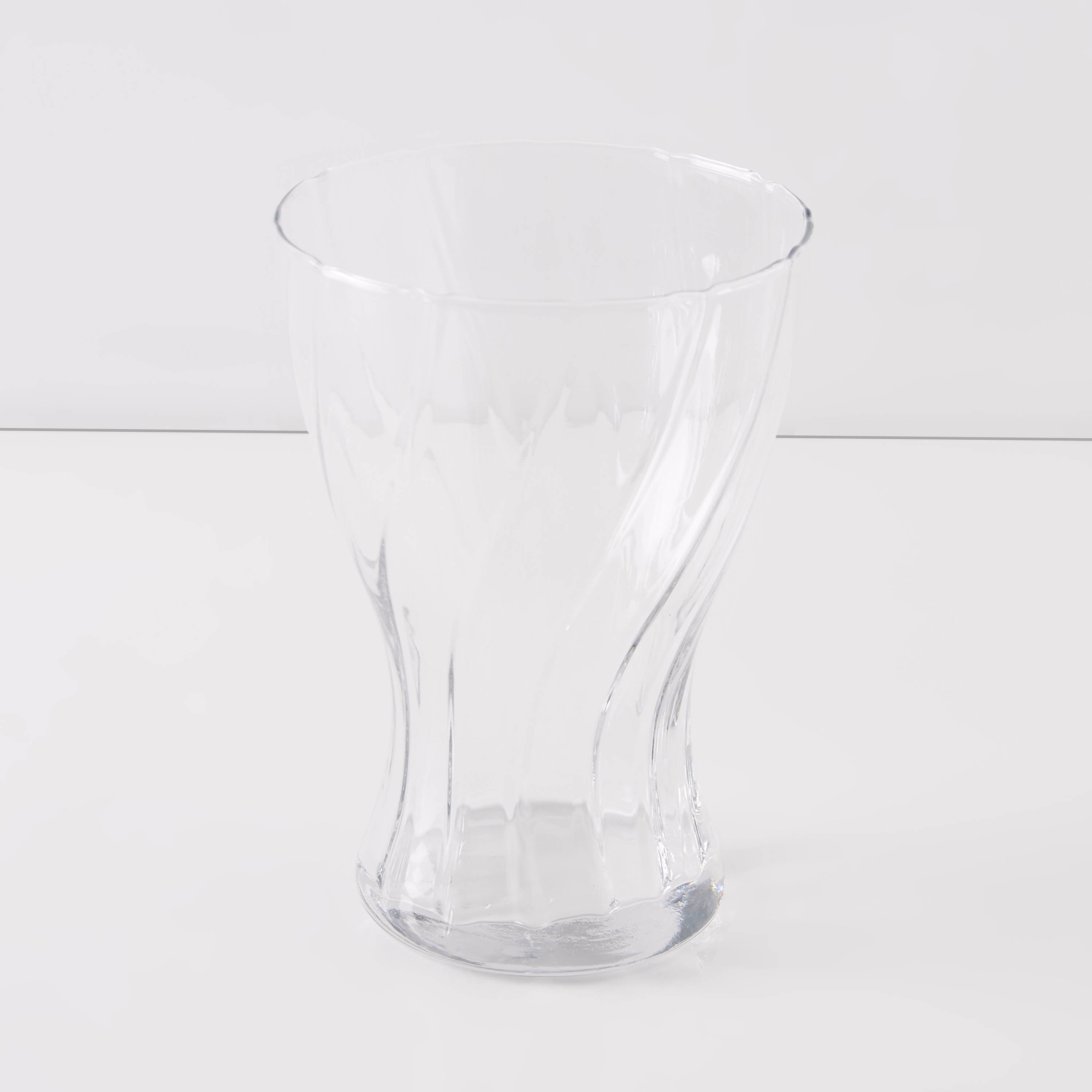 مزهرية زجاجية شفّافة بارزة الملمس من بوبي-hbxbedroom-decorandaccessories-vases-image-5