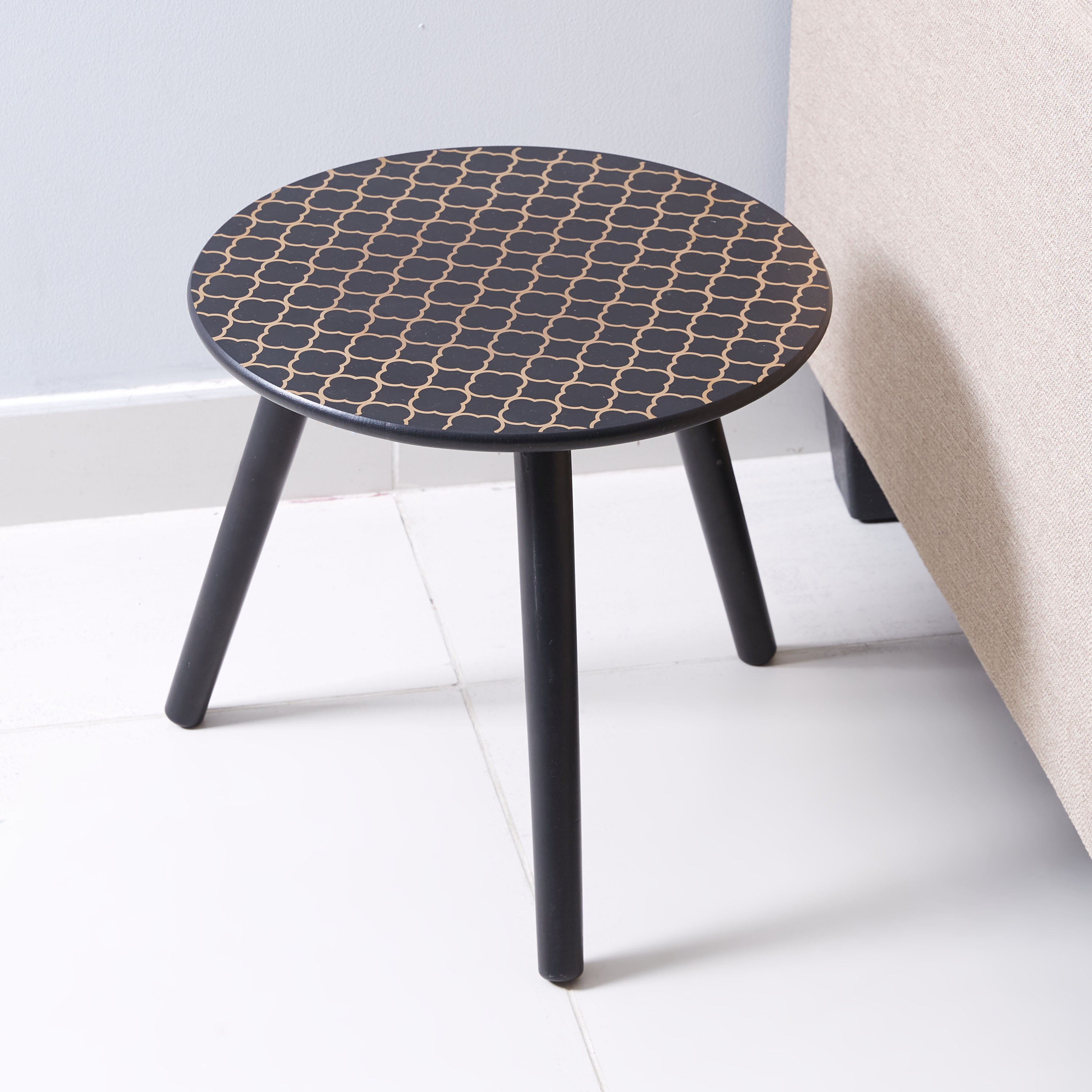 طاولة زينة بطبعات من ريني أوزي-hbxfurniture-livingroom-endtables-image-1