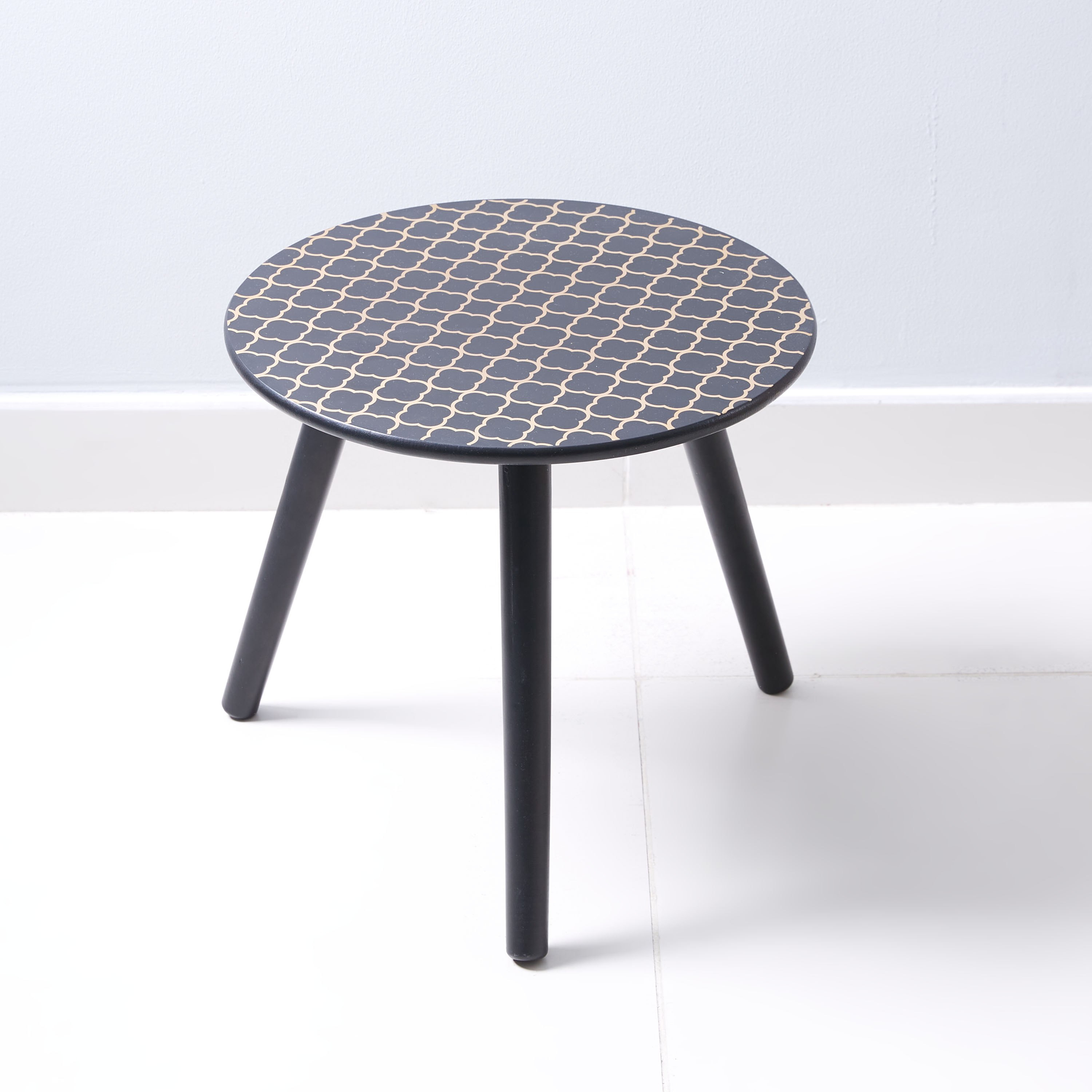 طاولة زينة بطبعات من ريني أوزي-hbxfurniture-livingroom-endtables-image-5