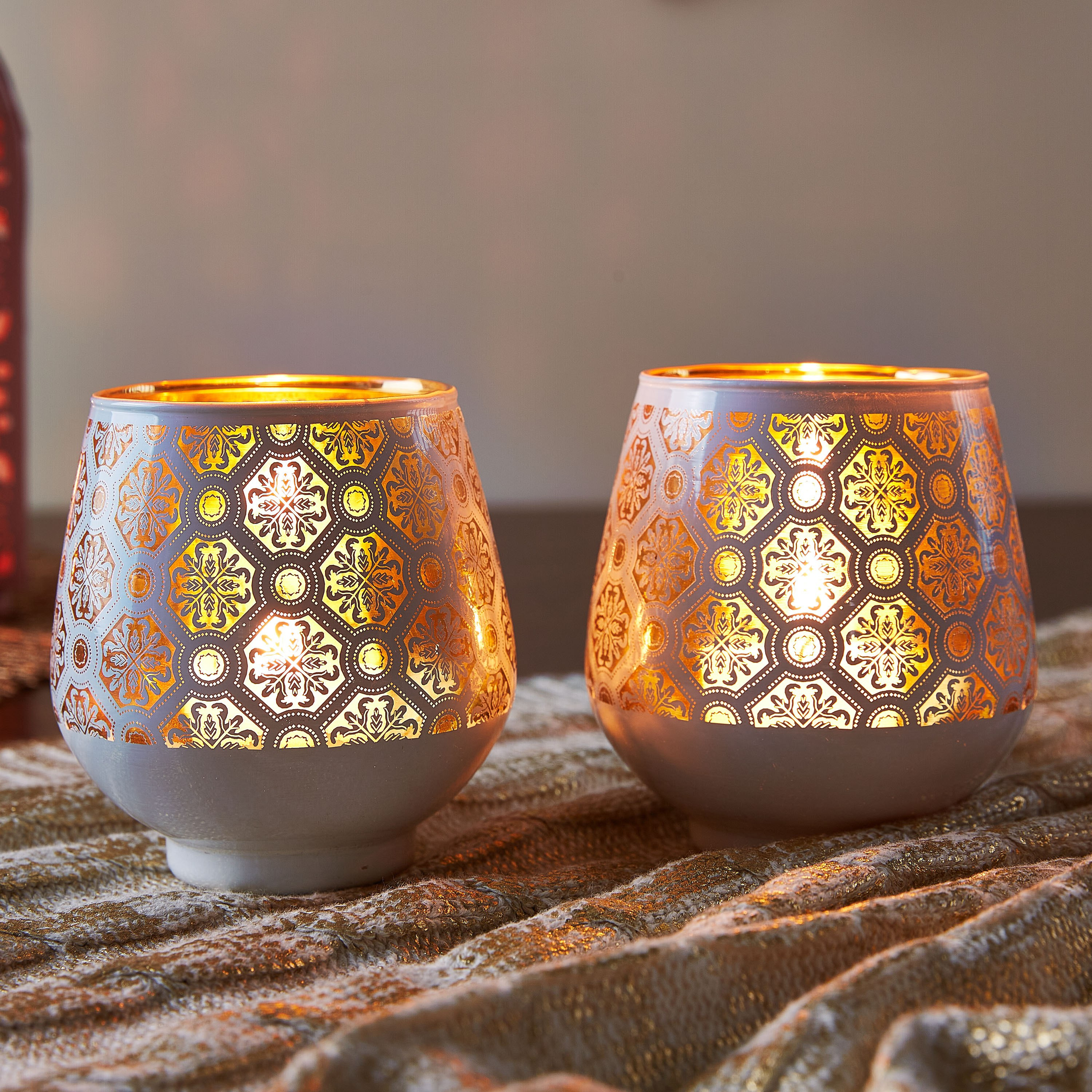 حامل شموع زجاجي مع صندوق من أورا - طقم من قطعتين-hbxlivingroom-decorandaccessories-candleholders-image-1