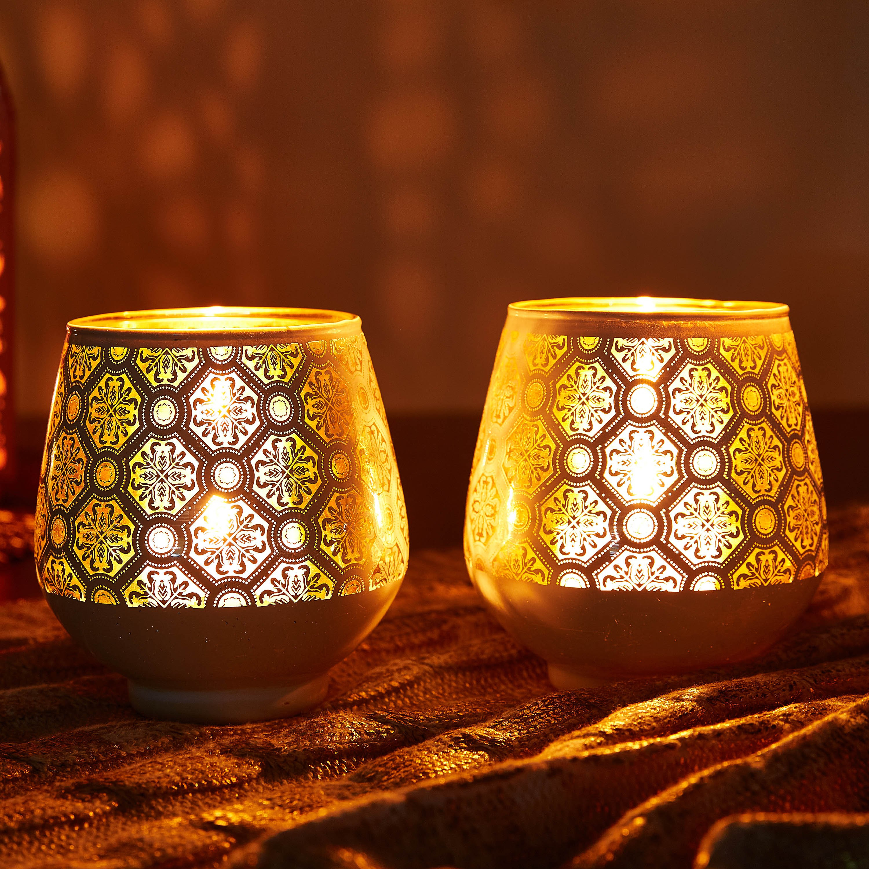 حامل شموع زجاجي مع صندوق من أورا - طقم من قطعتين-hbxlivingroom-decorandaccessories-candleholders-image-2
