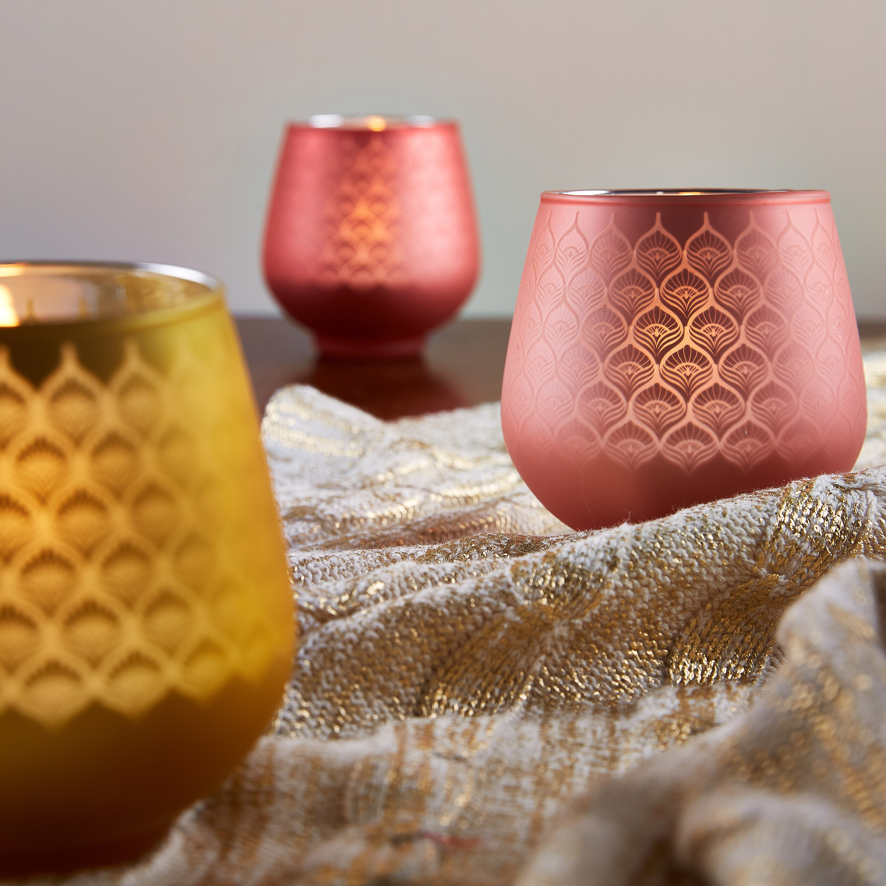 حامل شموع بطبعات من أقيلا - طقم من 3 قطع-hbxlivingroom-decorandaccessories-candleholders-image-4