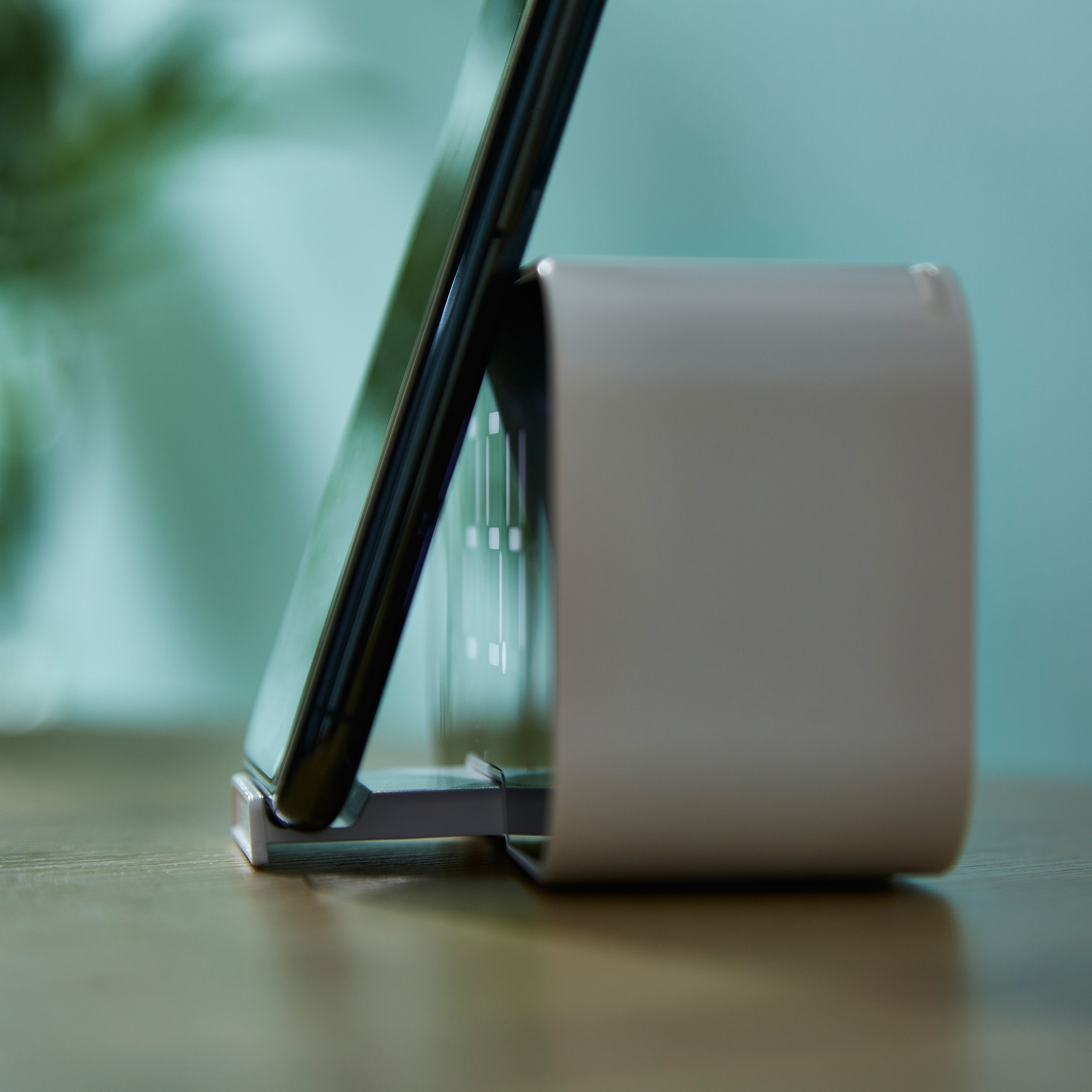 HBSO Bluetooth Speaker with LED Clock-hbxdecorandfurnishings-homeaccessories-novelties-image-3