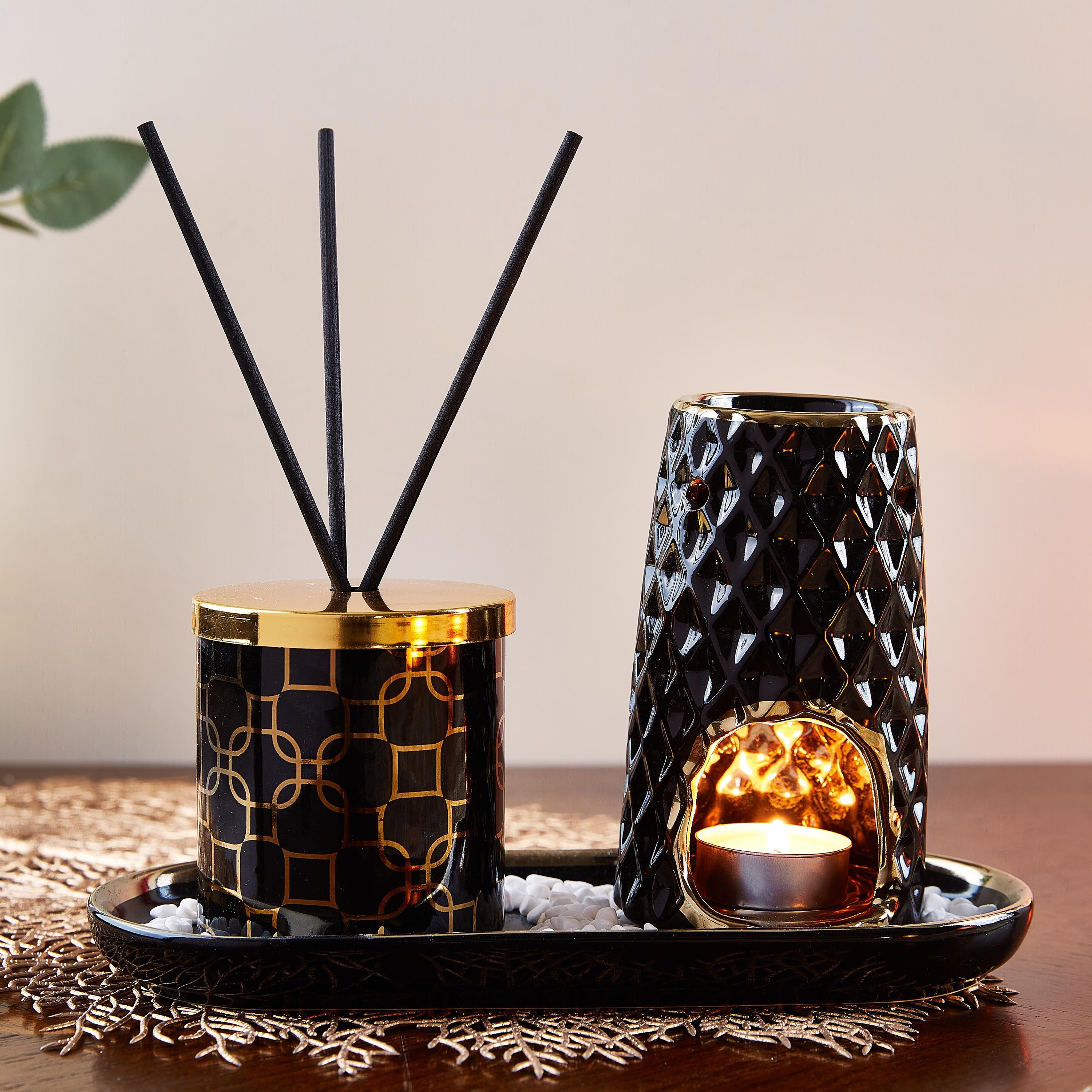 طقم موزع روائح ومبخرة زيت من زيا-hbxbedroom-homefragrance-oilburners-image-1