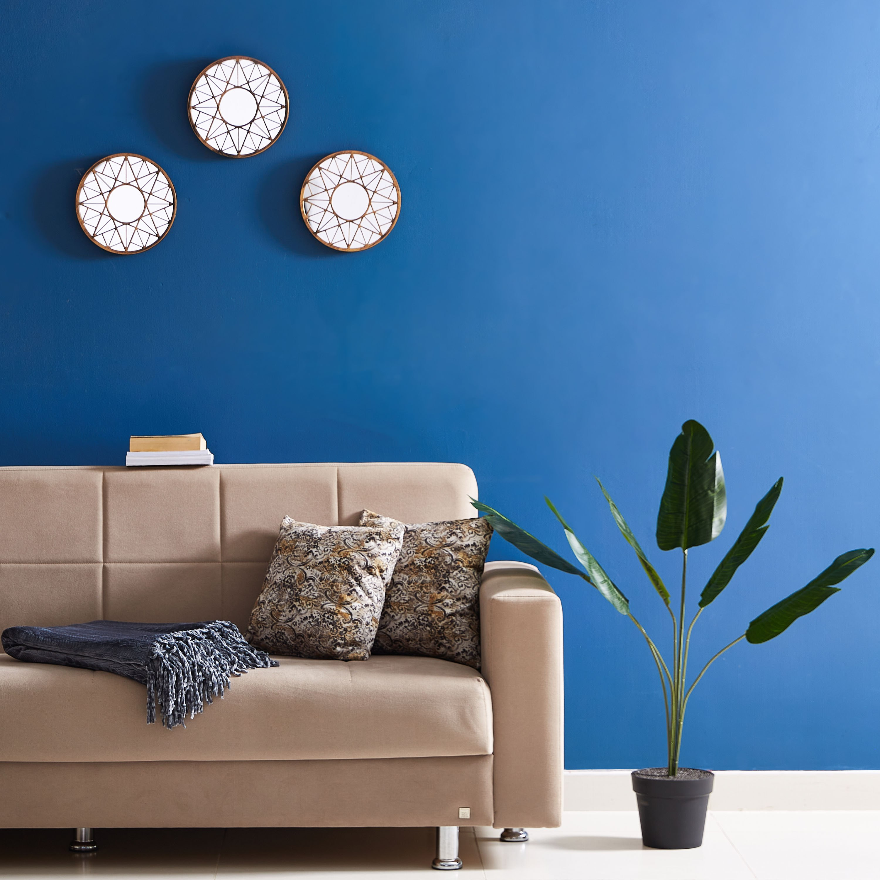 نبتة عصفور الجنة في إصيص من ليفيا  - 115 سم-hbxdecorandfurnishings-homeaccessories-artificialflowersandplants-image-3