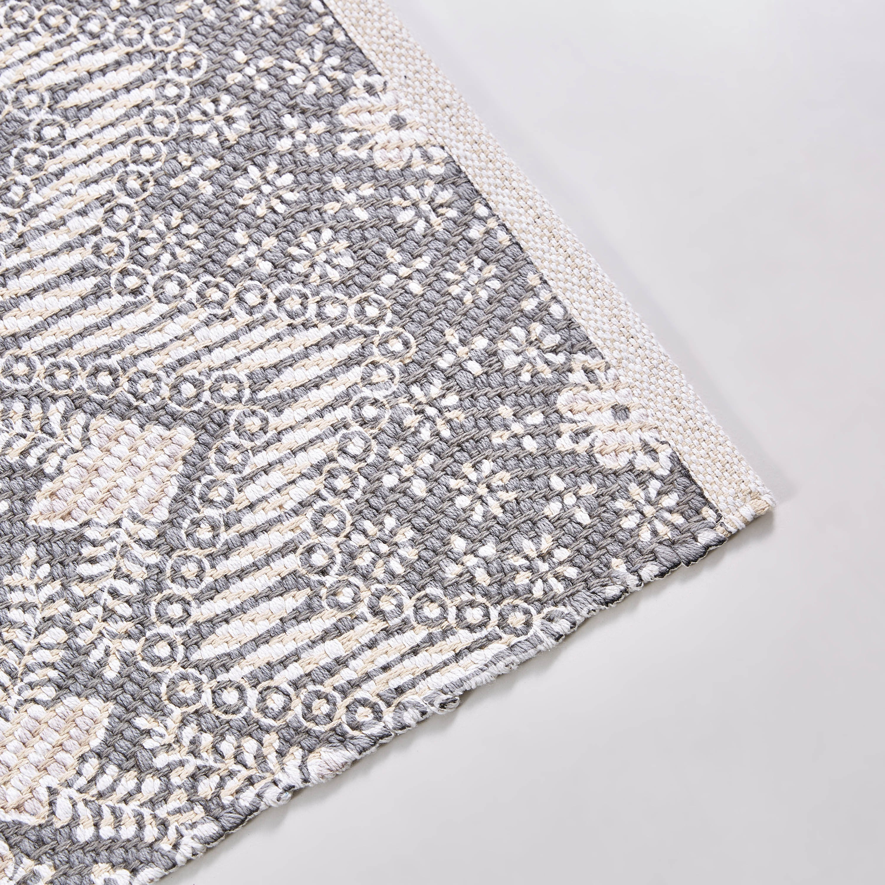 سجادة دوري بطبعات من نوماد - 68x120 سم-hbxdecorandfurnishings-floorcoverings-rugs-image-2
