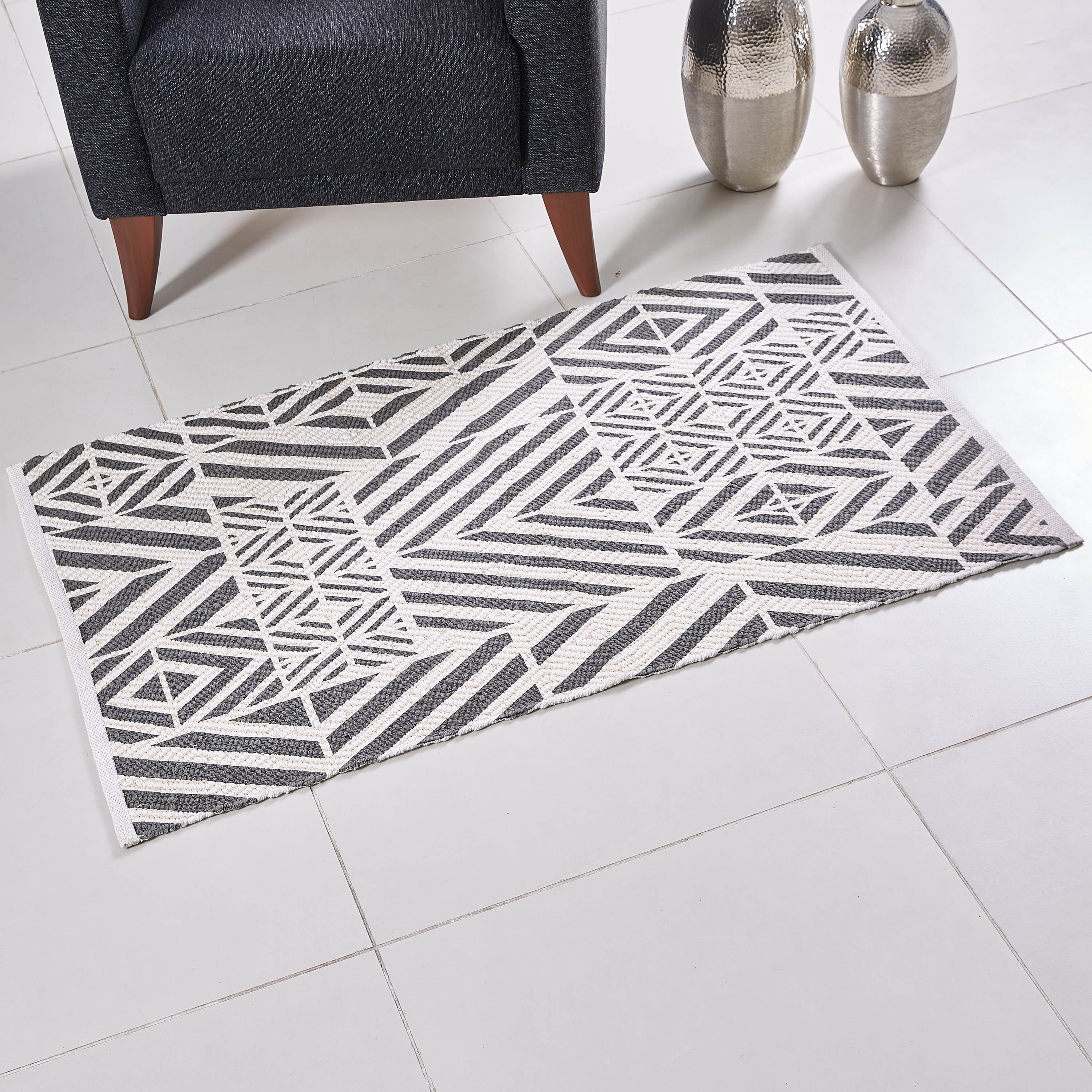 سجادة دوري بطبعات من نوماد - 68x120 سم-hbxdecorandfurnishings-floorcoverings-rugs-image-1