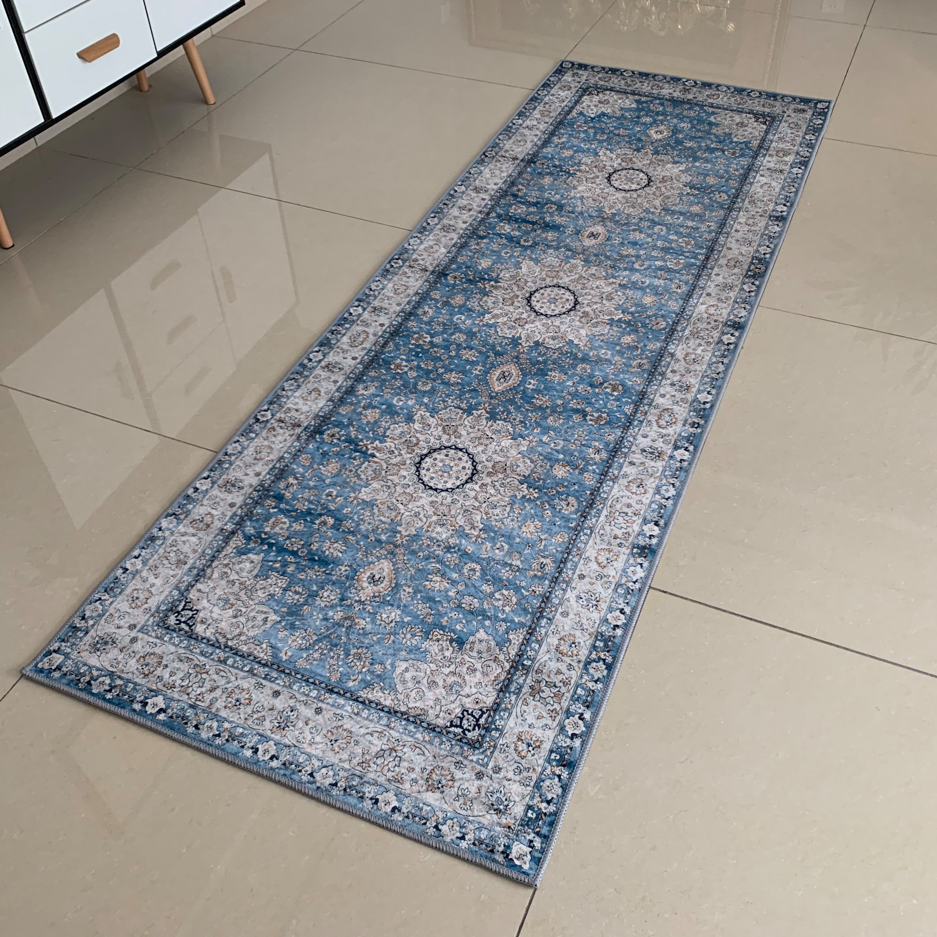 مفرش سجادة بطبعات من بدجار-hbxdecorandfurnishings-floorcoverings-rugs-image-2