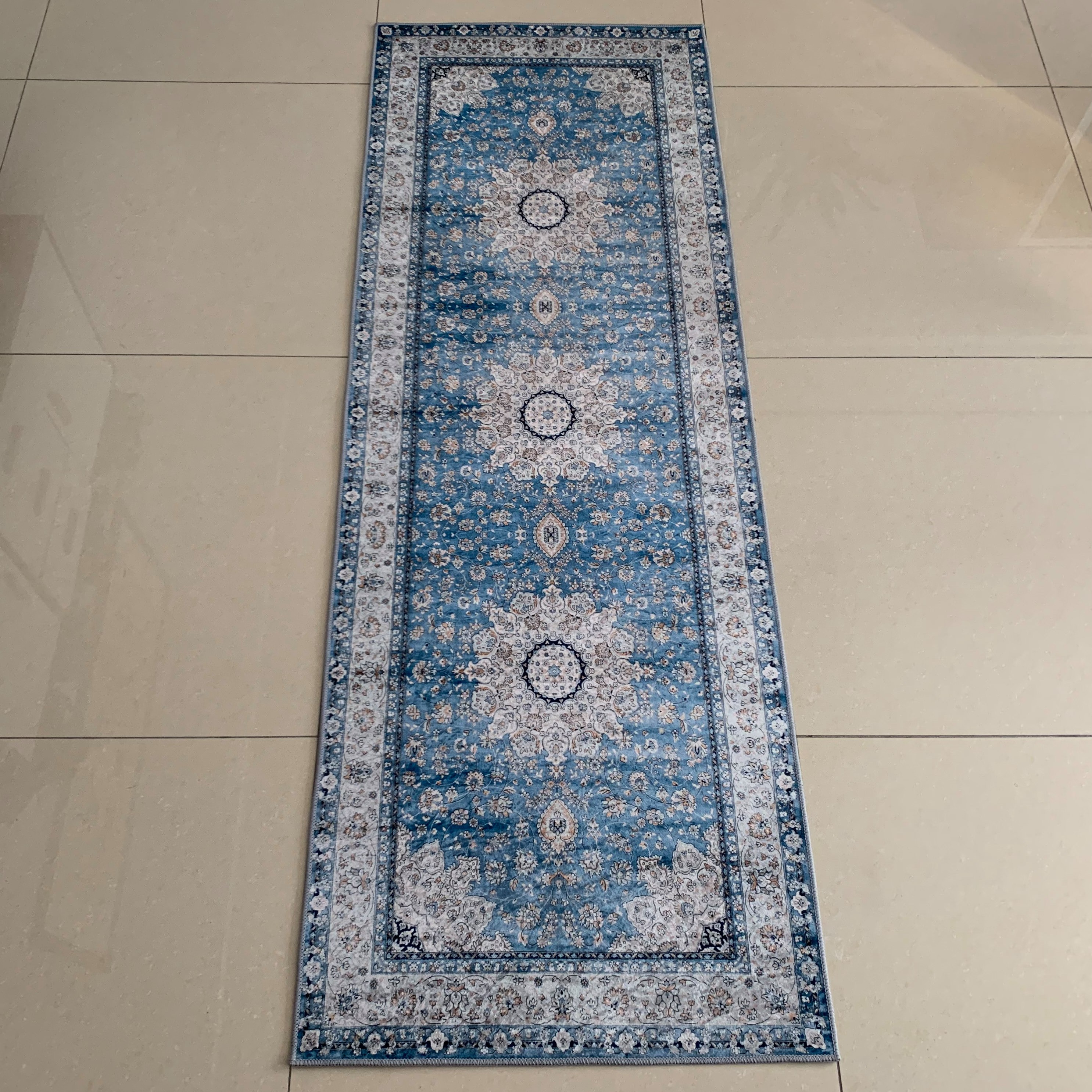 مفرش سجادة بطبعات من بدجار-hbxdecorandfurnishings-floorcoverings-rugs-image-3