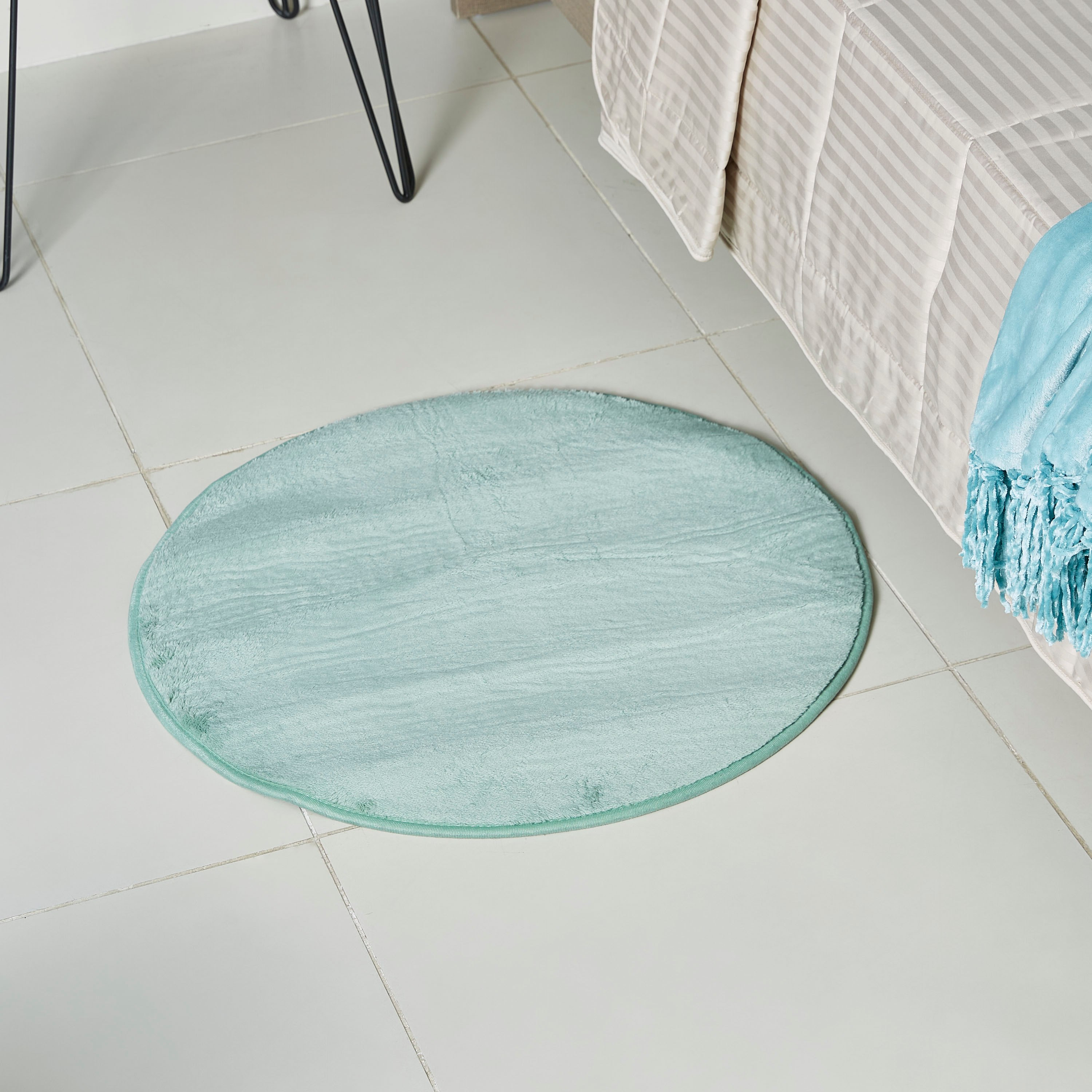 سجادة مستديرة مخملية فائقة النعومة - 70 سم-hbxdecorandfurnishings-floorcoverings-rugs-image-1