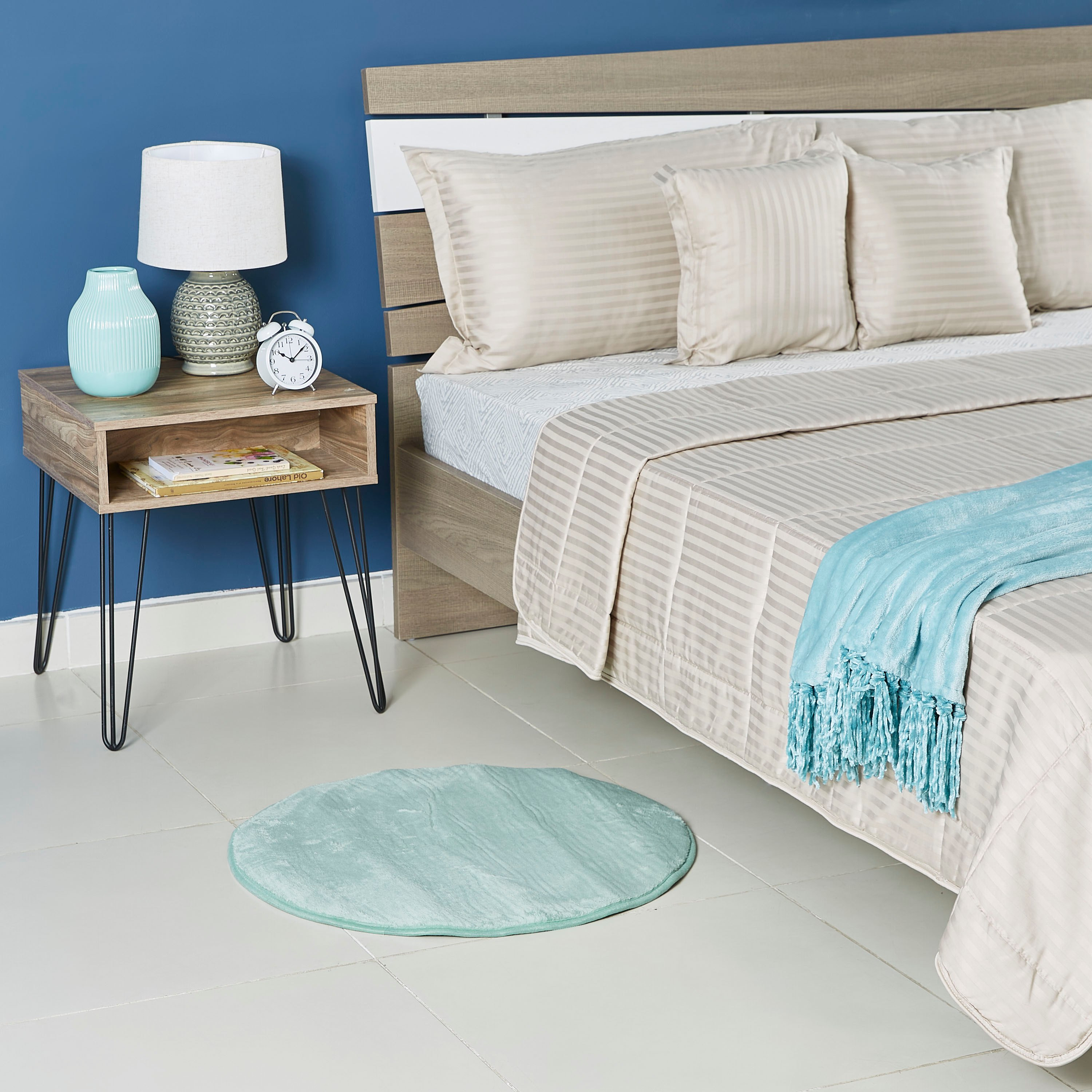 سجادة مستديرة مخملية فائقة النعومة - 70 سم-hbxdecorandfurnishings-floorcoverings-rugs-image-3