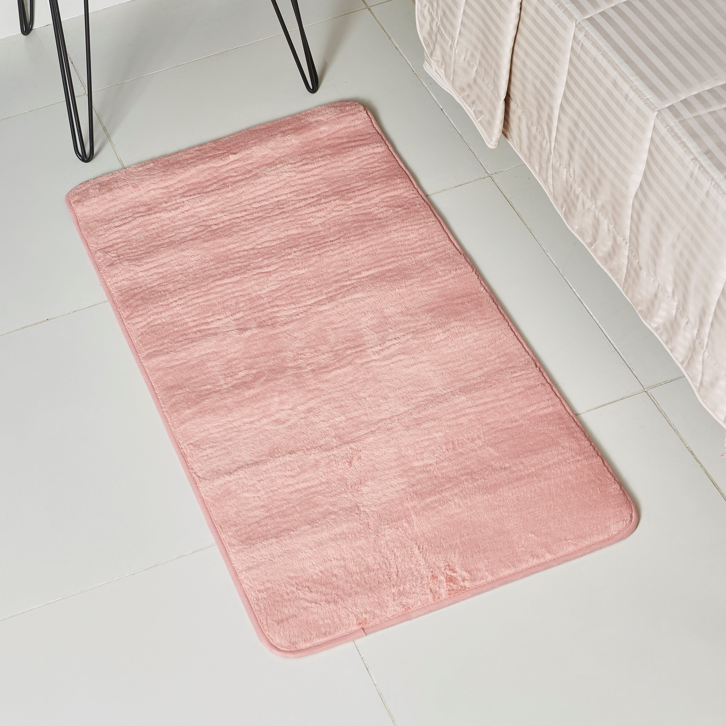 سجادة قطيفة فائقة النعومة - 60x120 سم-hbxdecorandfurnishings-floorcoverings-rugs-image-1