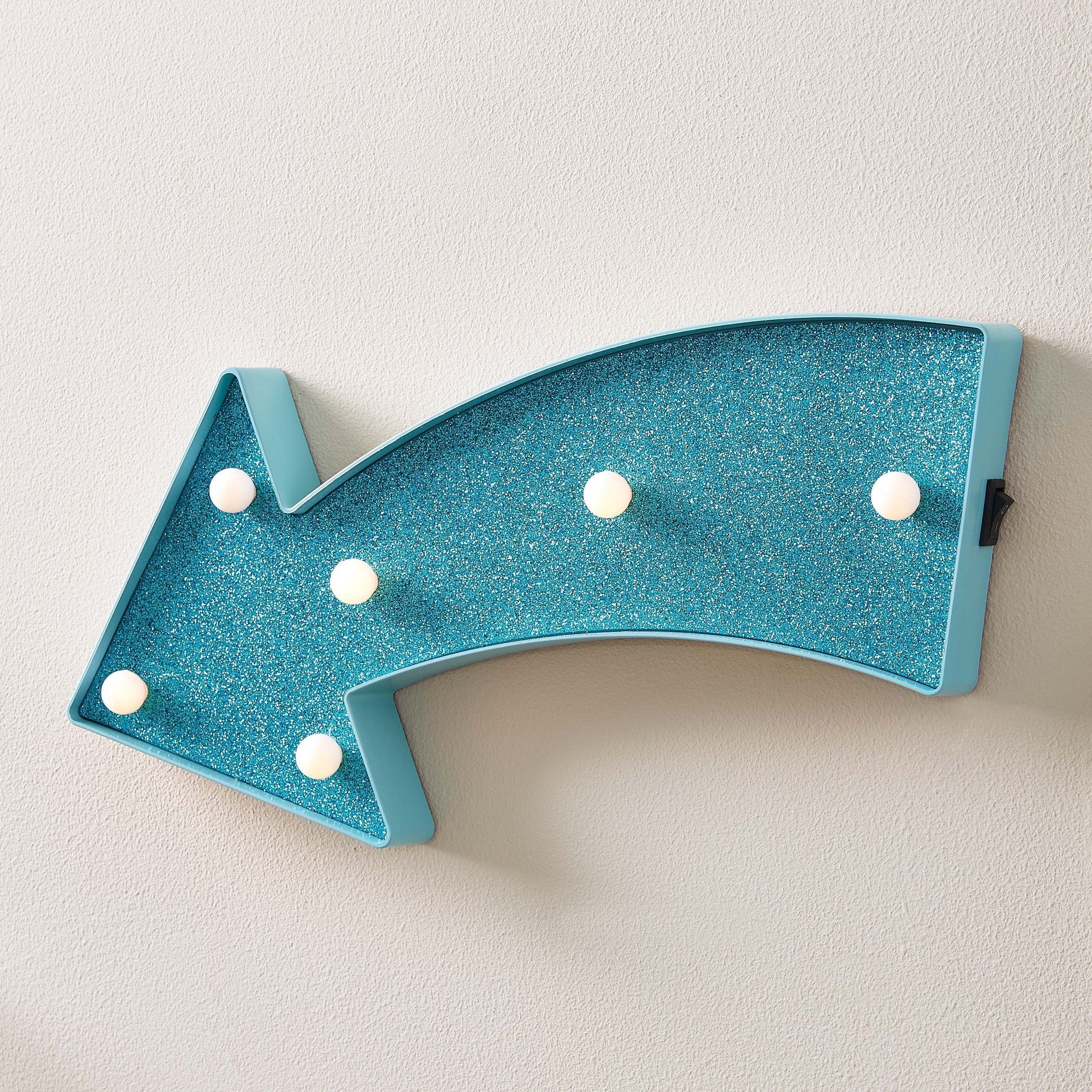 قطعة ديكور بتصميم سهم بـ6 أضواء إل إي دي من أي أي آر أو-hbxhomeware-hbxkidsandyouth-image-1